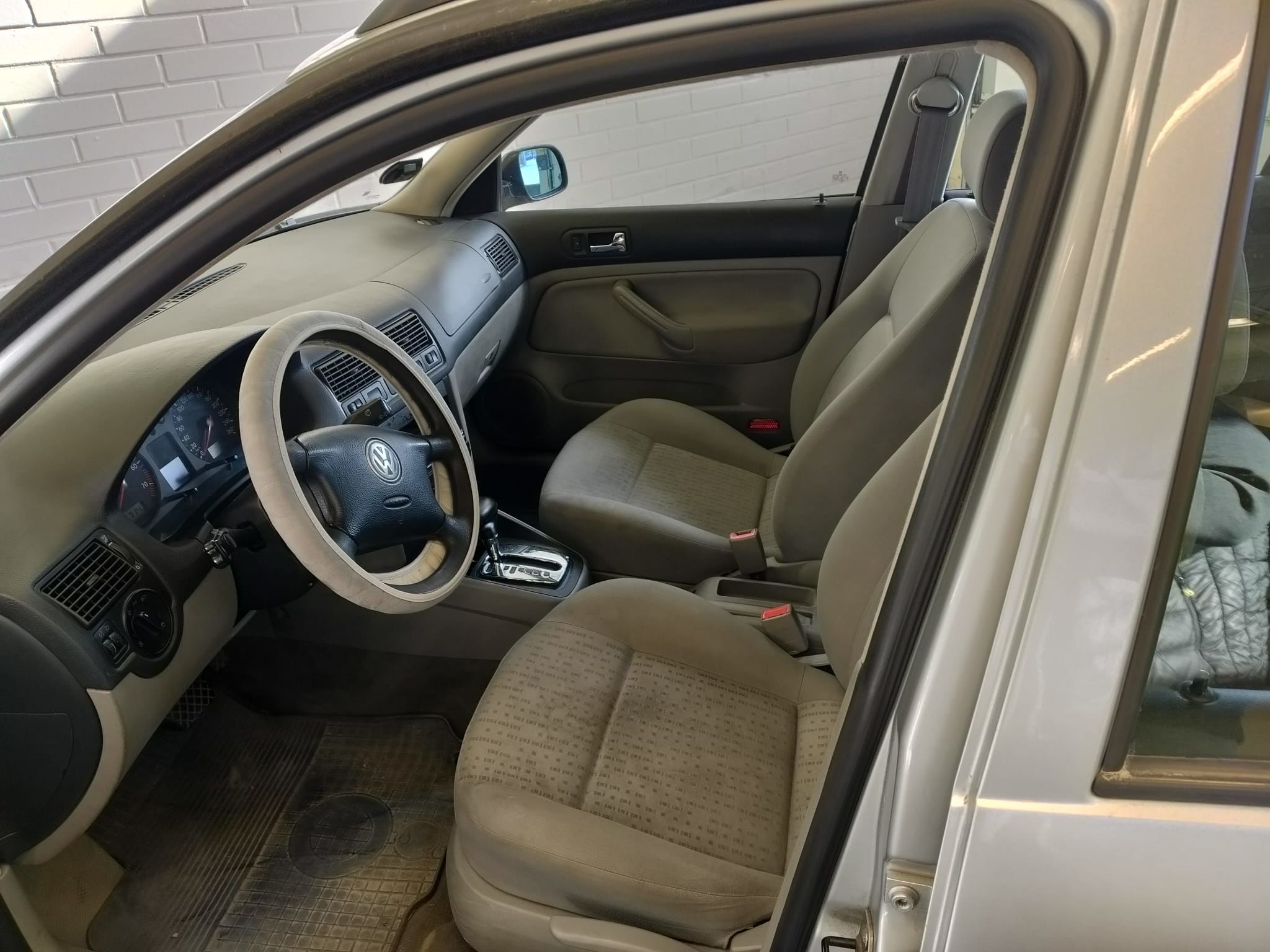 Volkswagen Golf 2004