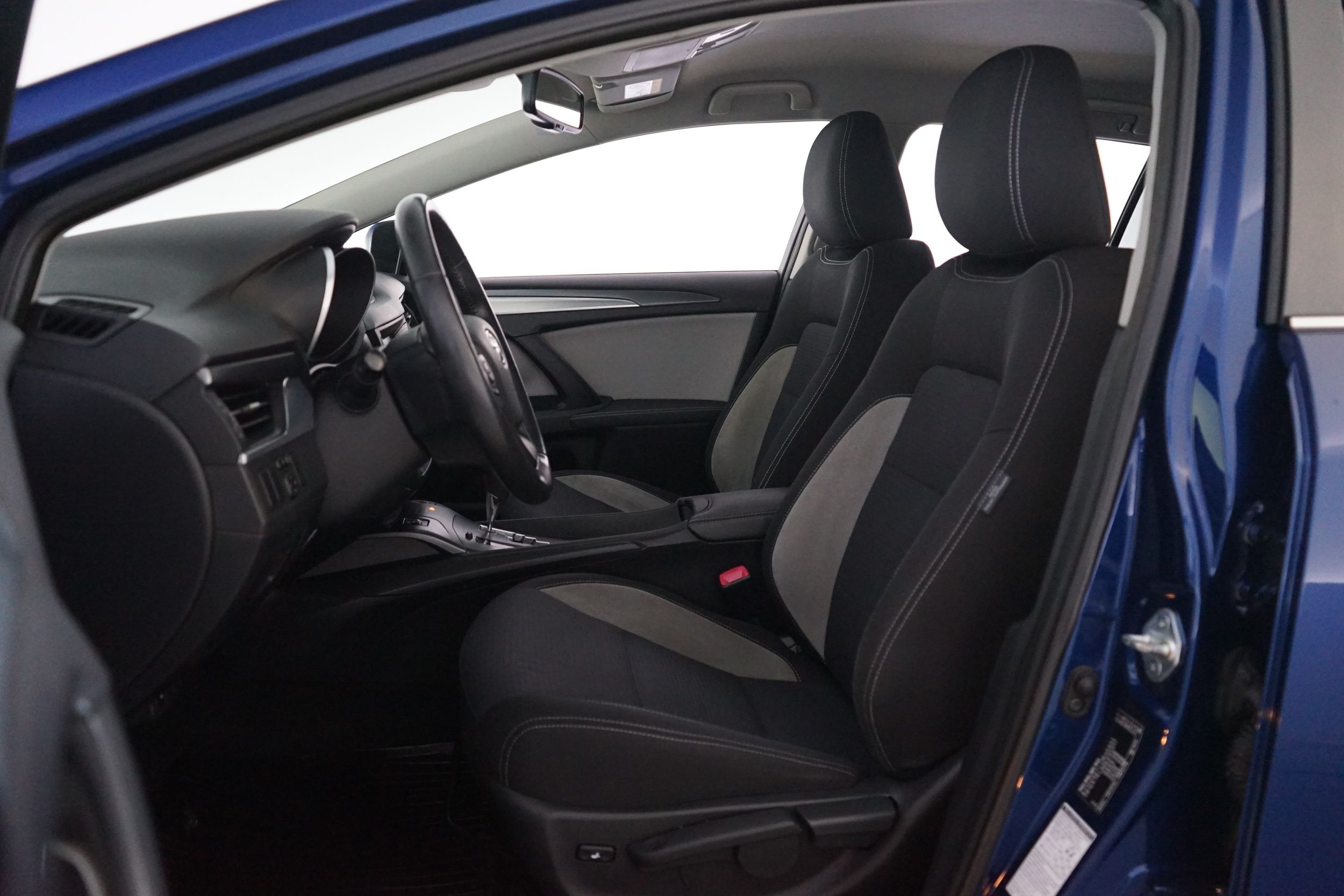 Toyota Avensis 2016
