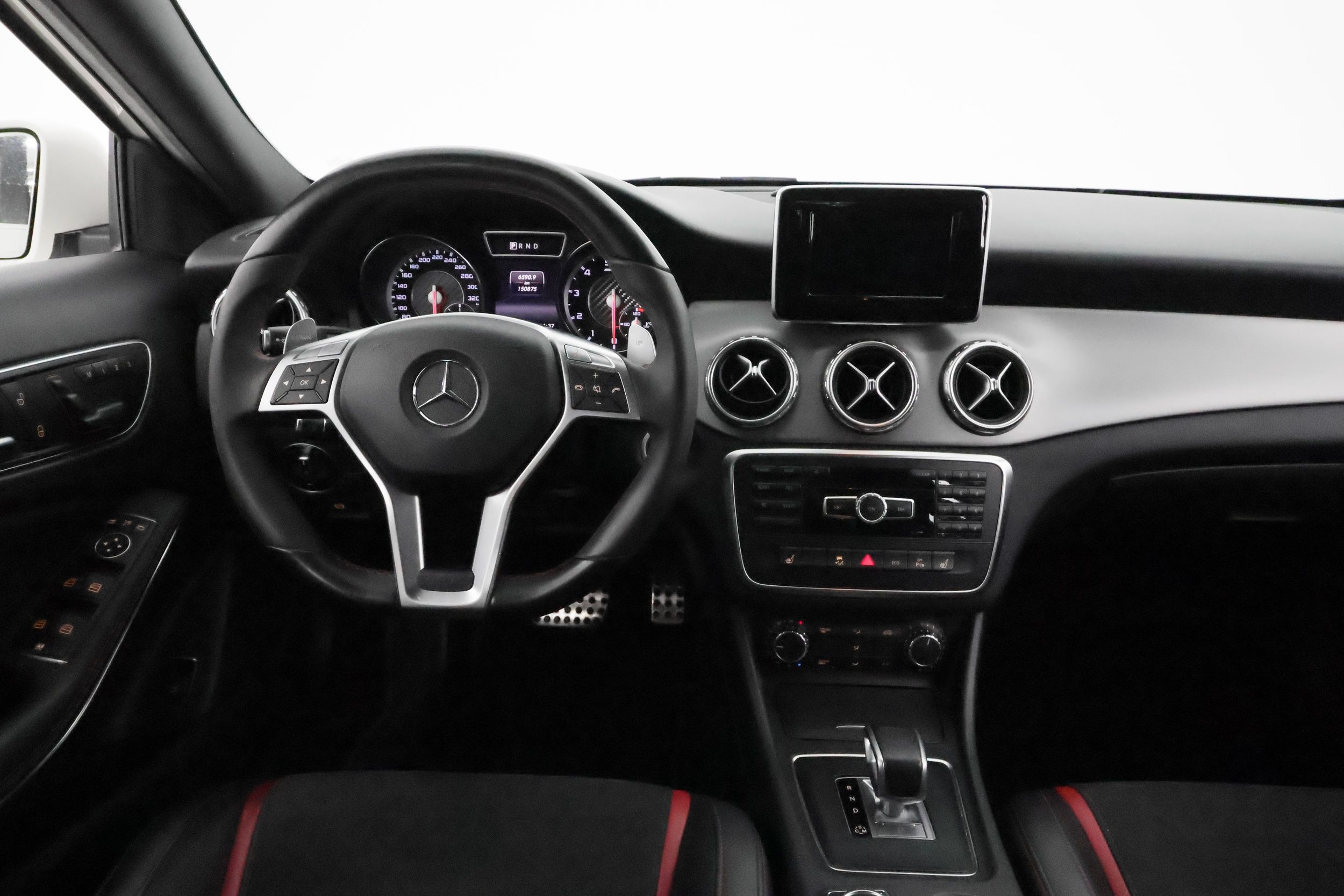 Mercedes-Benz GLA 45 AMG 2015