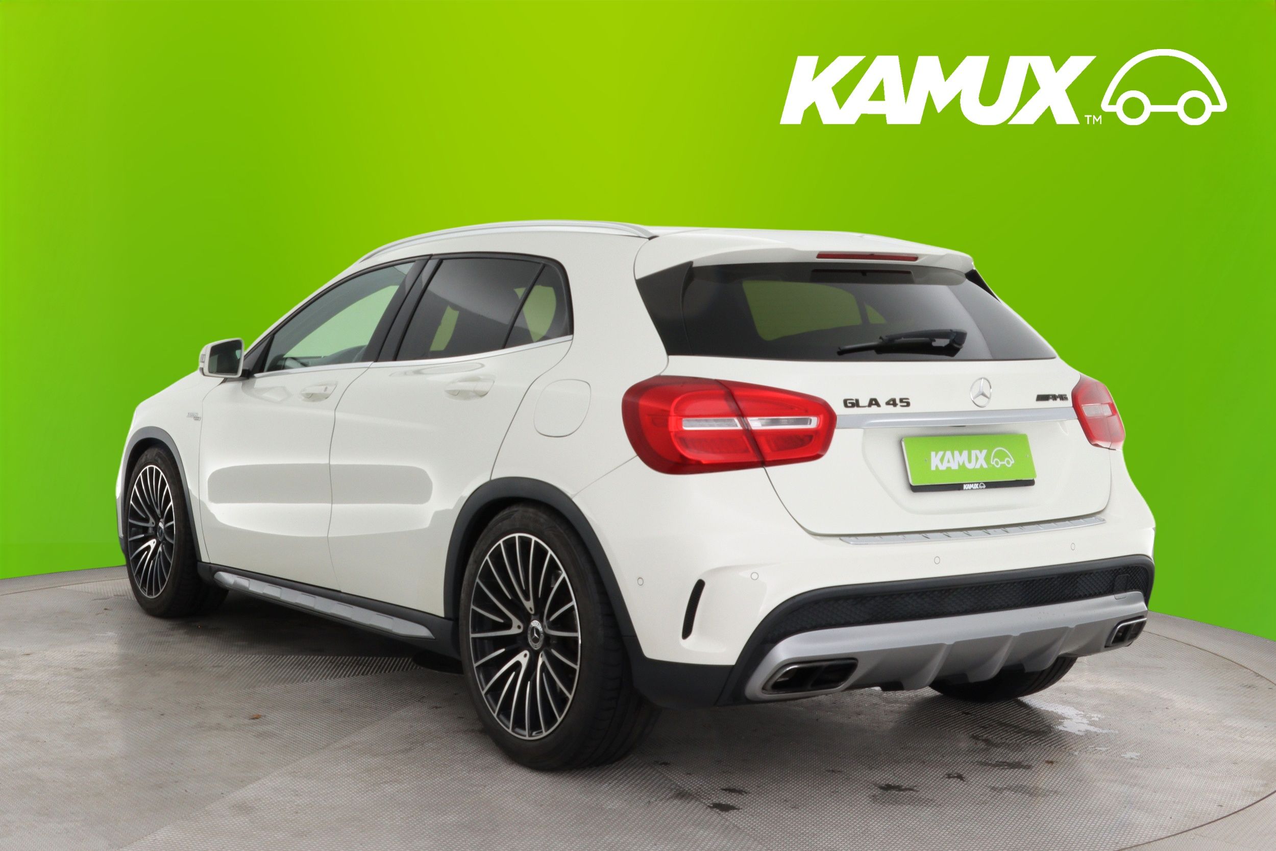 Mercedes-Benz GLA 45 AMG 2015