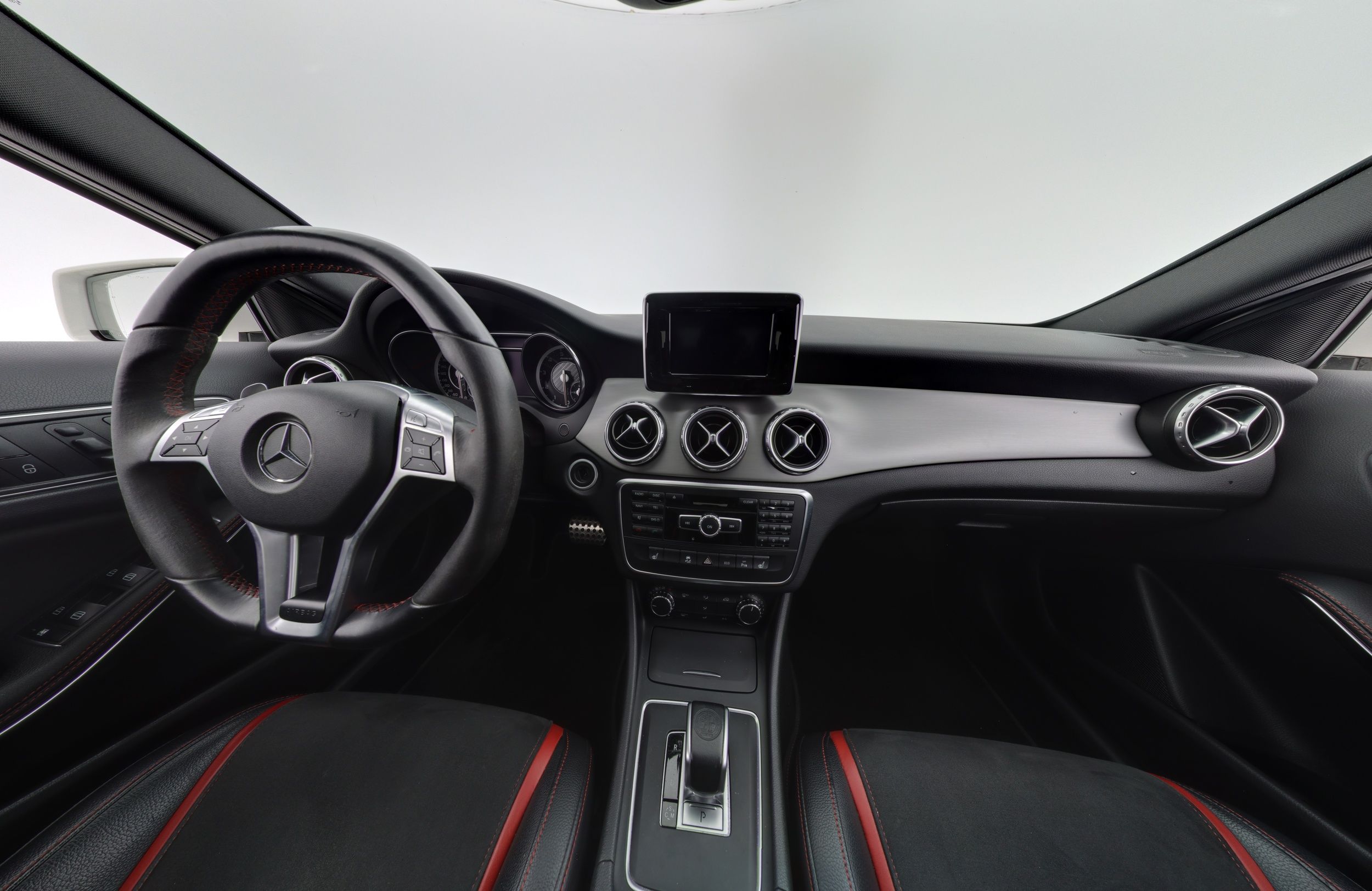 Mercedes-Benz GLA 45 AMG 2015