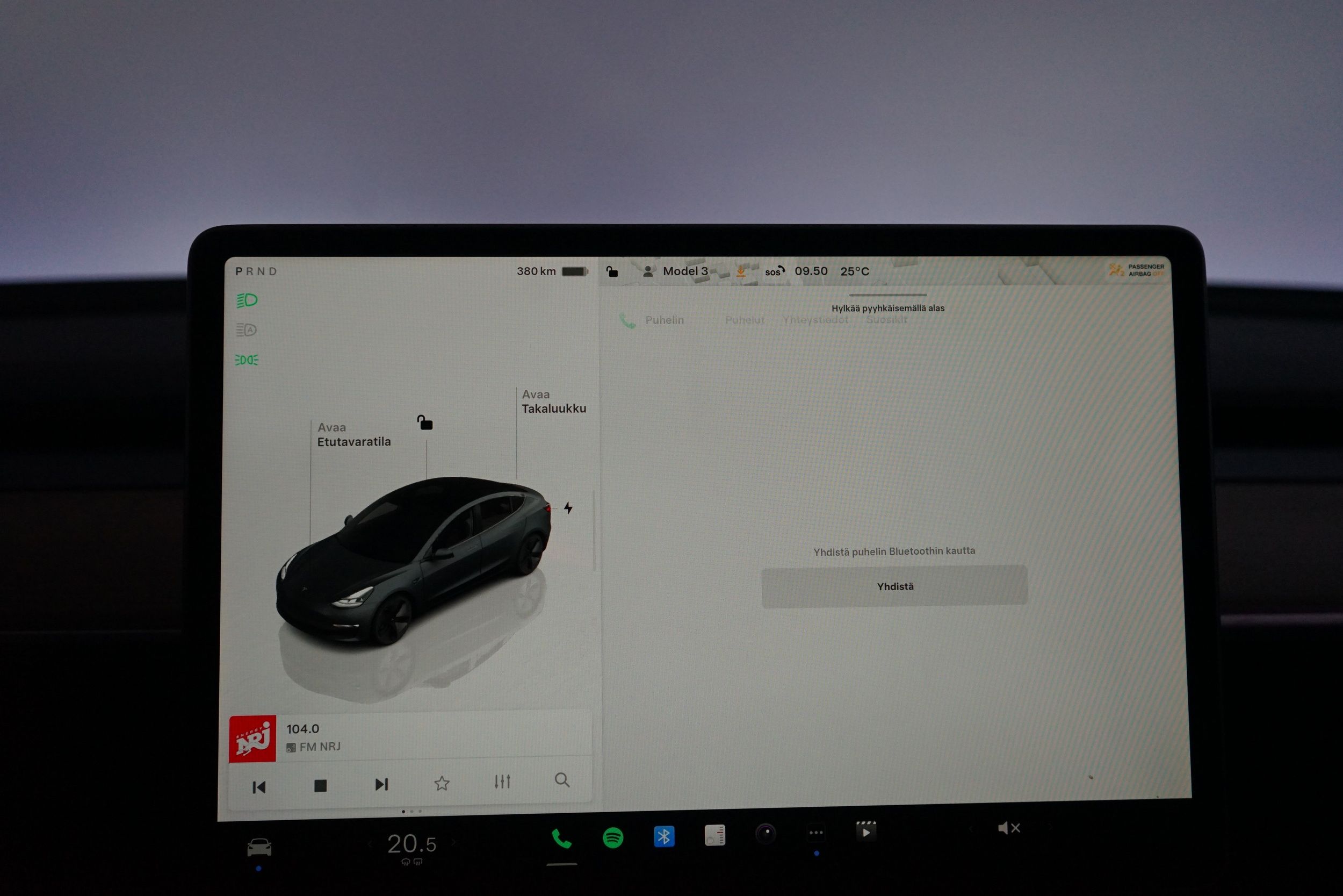 Tesla Model 3 2022