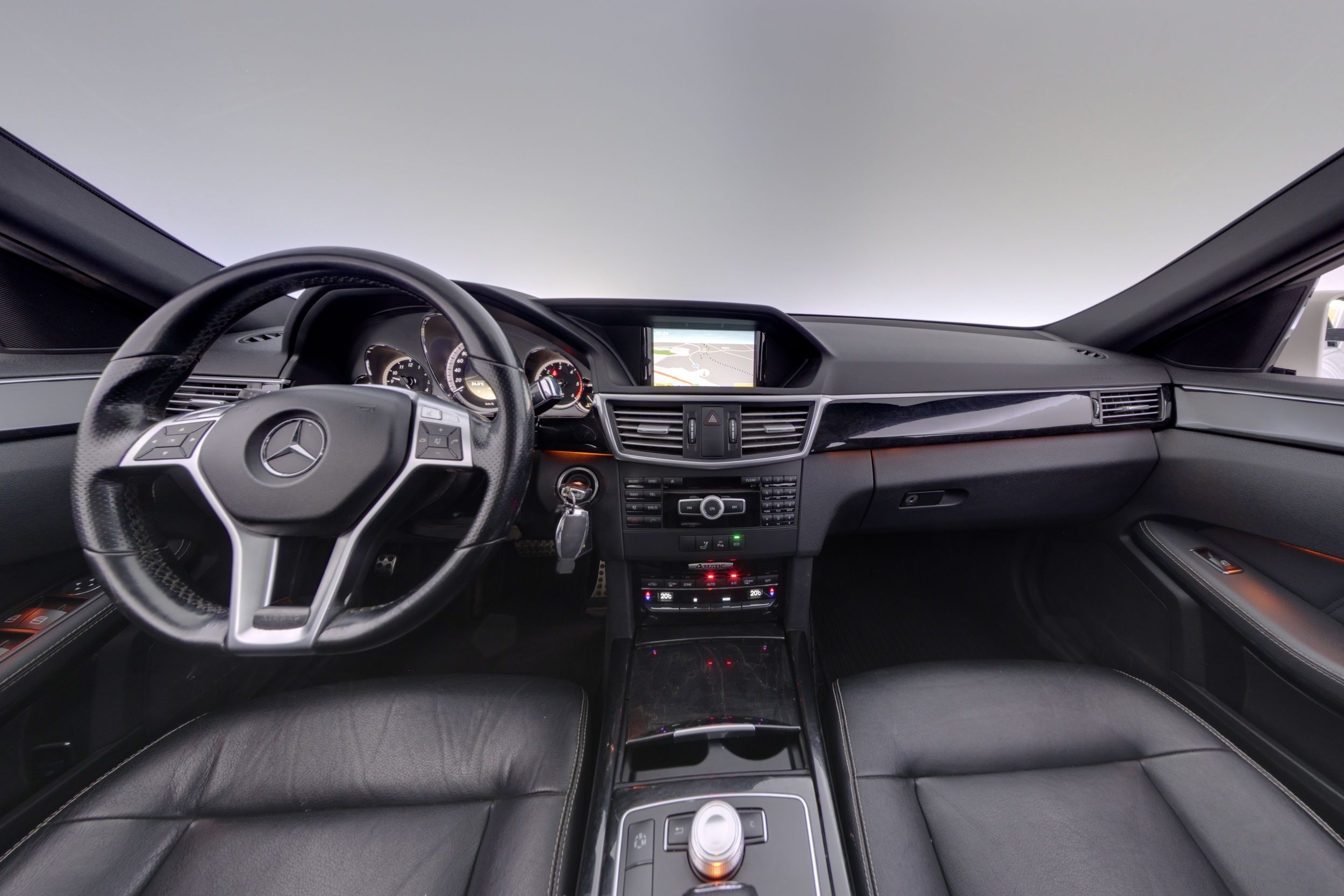Mercedes-Benz E 2012