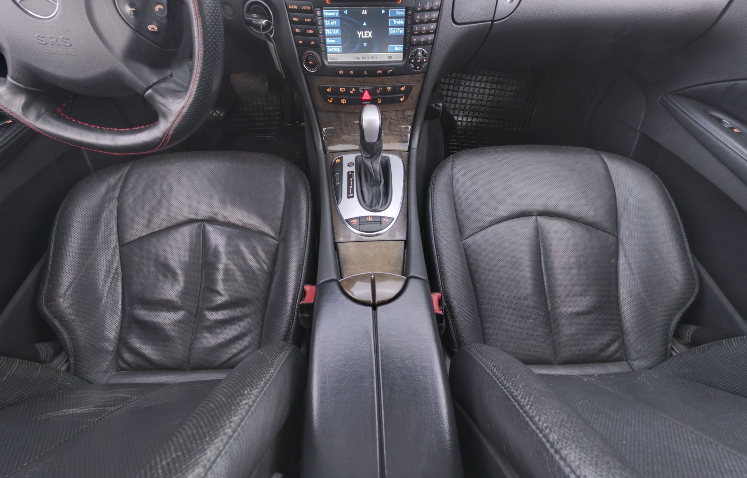 Mercedes-Benz E 2004