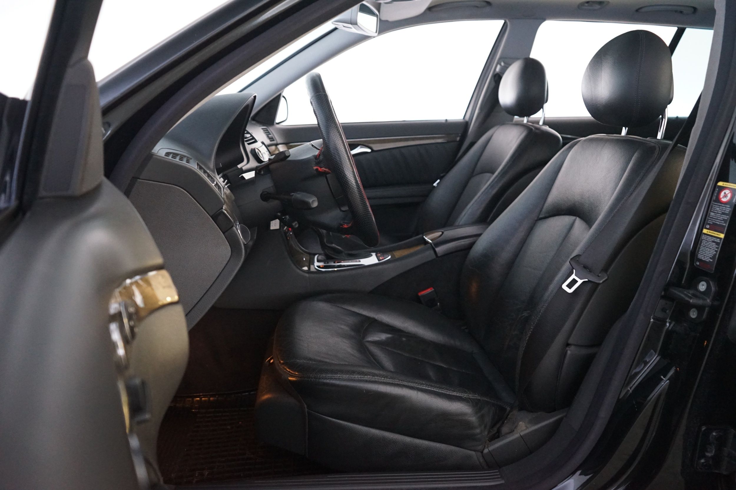 Mercedes-Benz E 2004