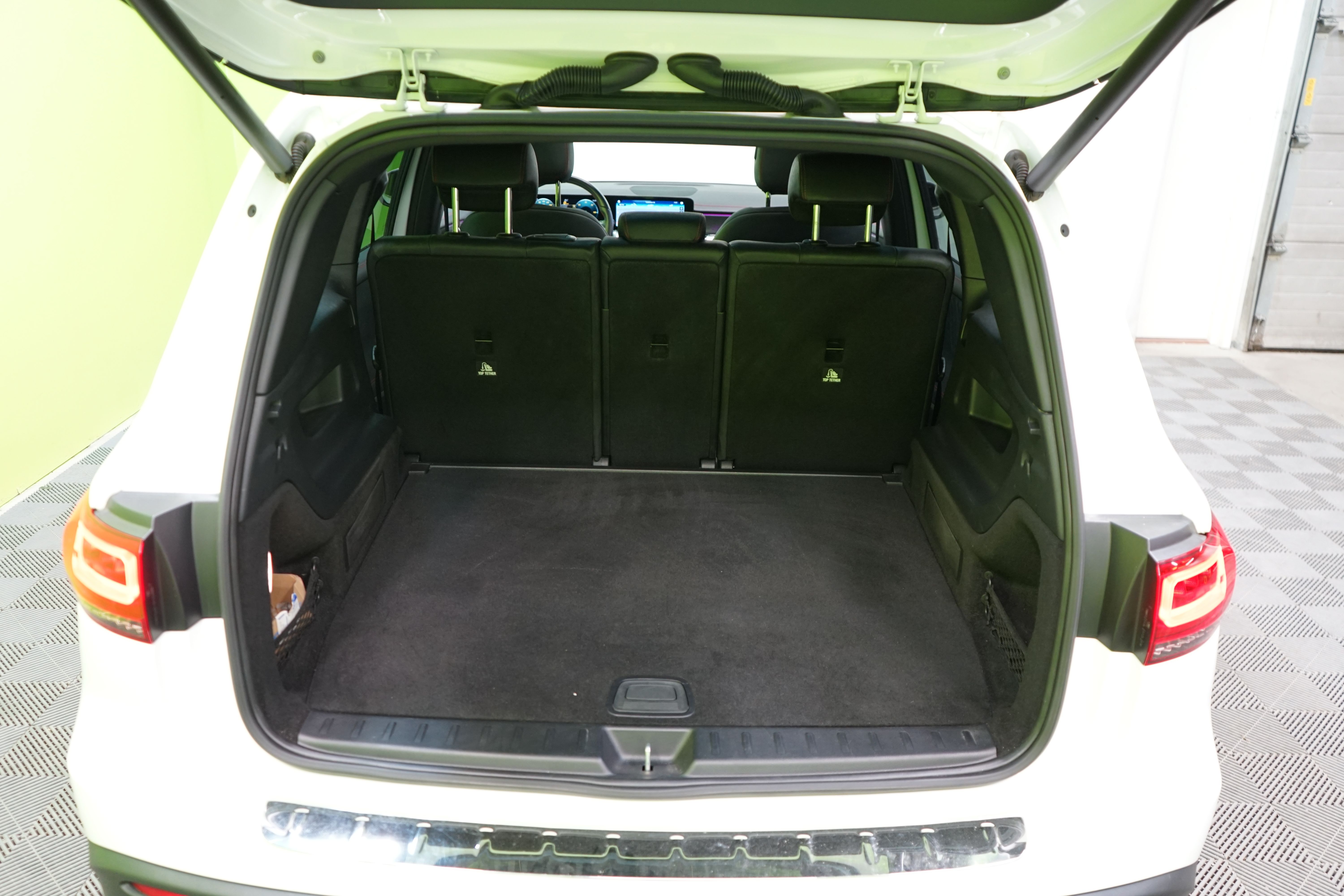 Mercedes-Benz EQB 2022