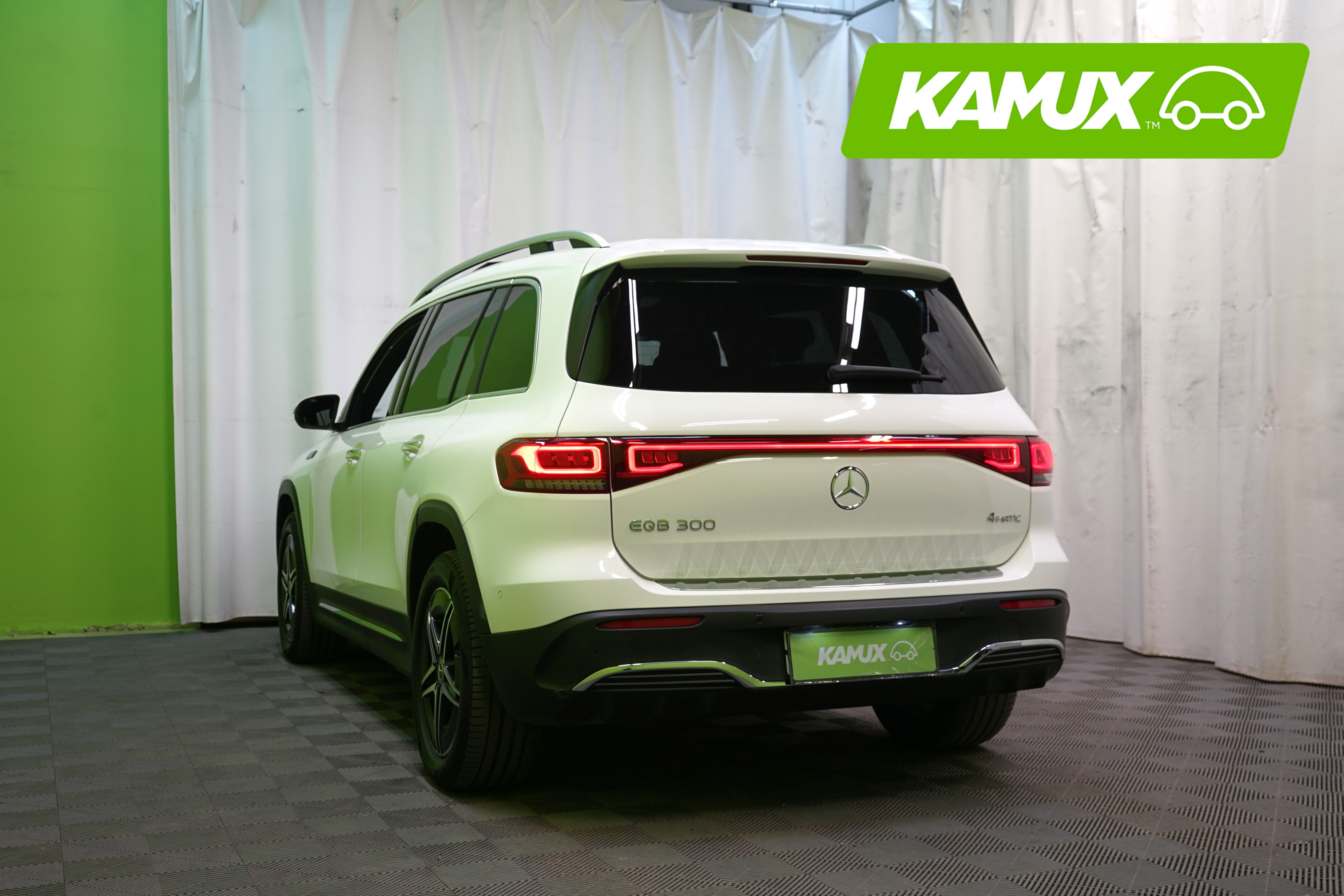 Mercedes-Benz EQB 2022