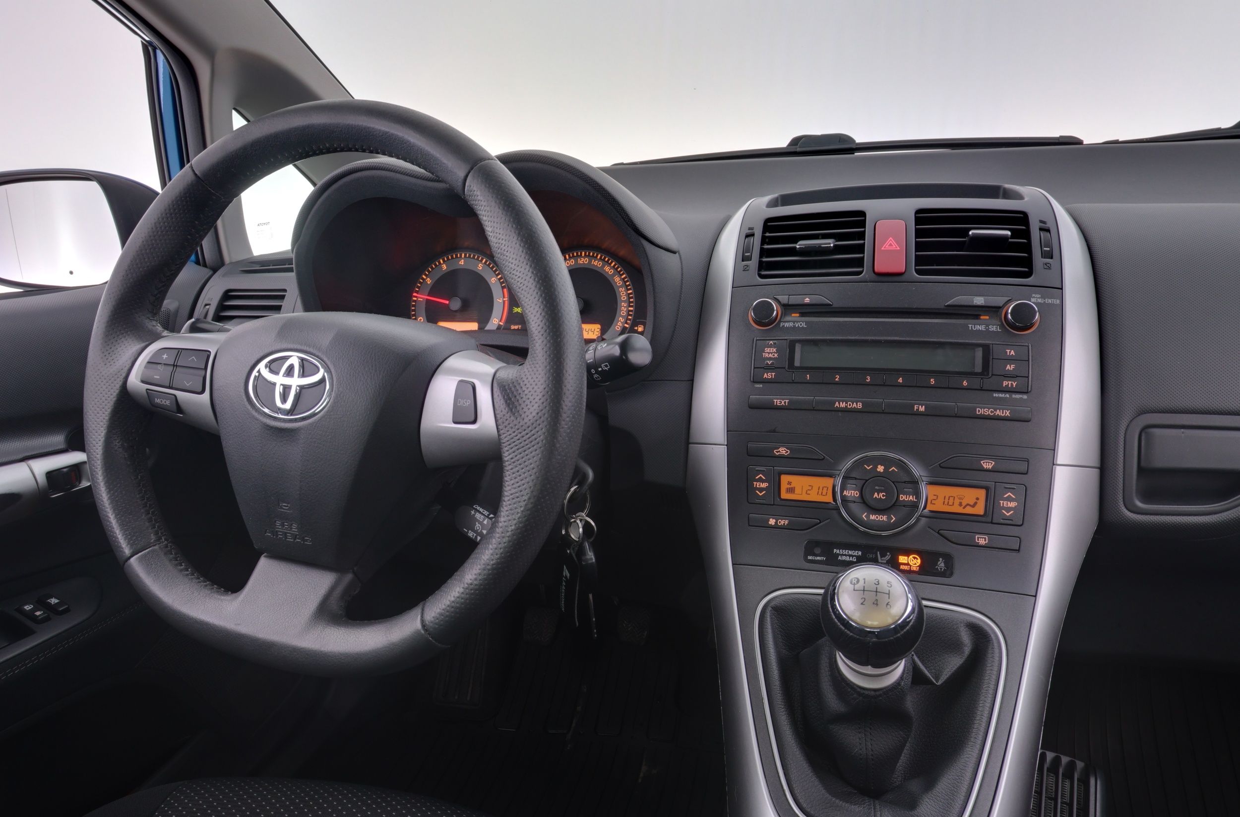 Toyota Auris 2012