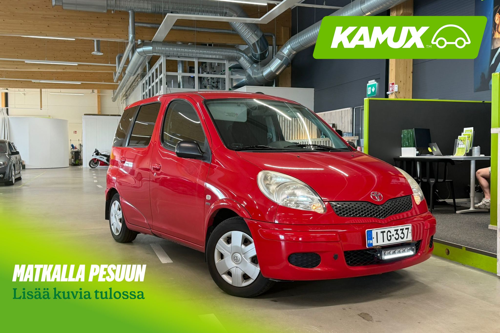Toyota Yaris Verso 2004