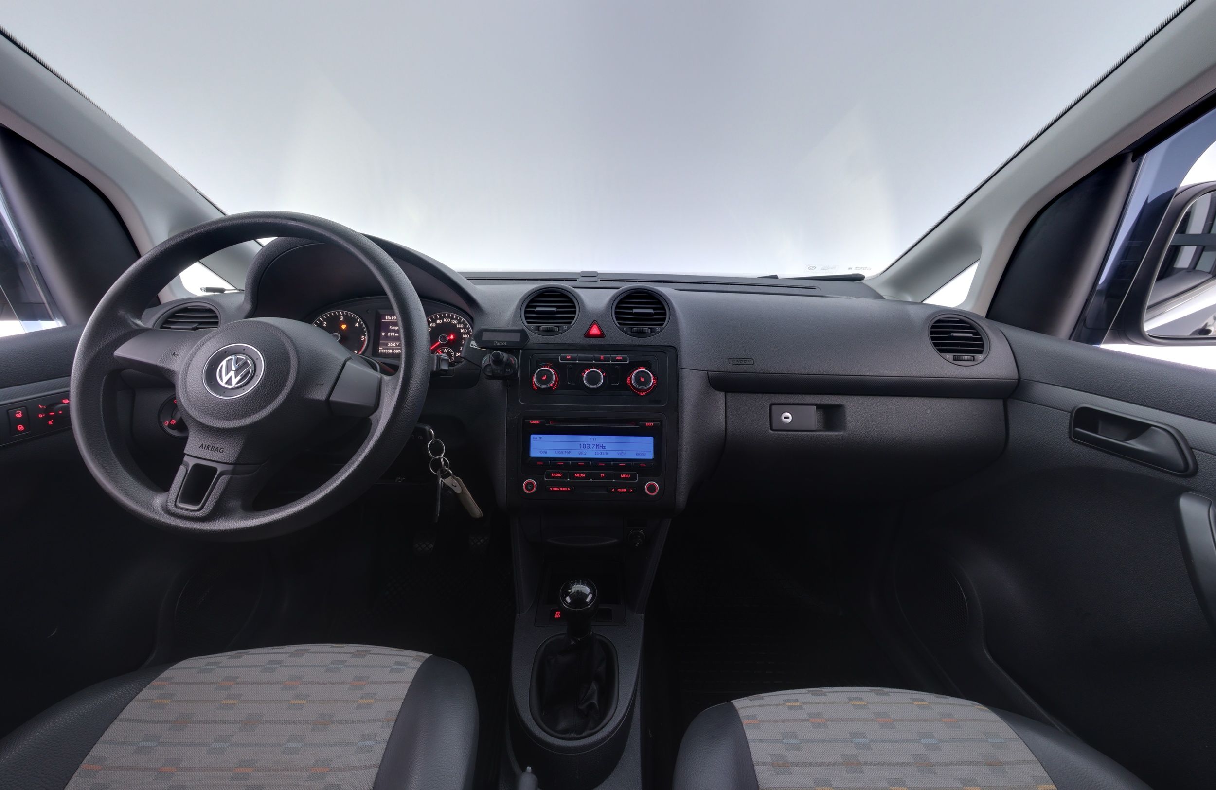 Volkswagen Caddy Maxi 2011