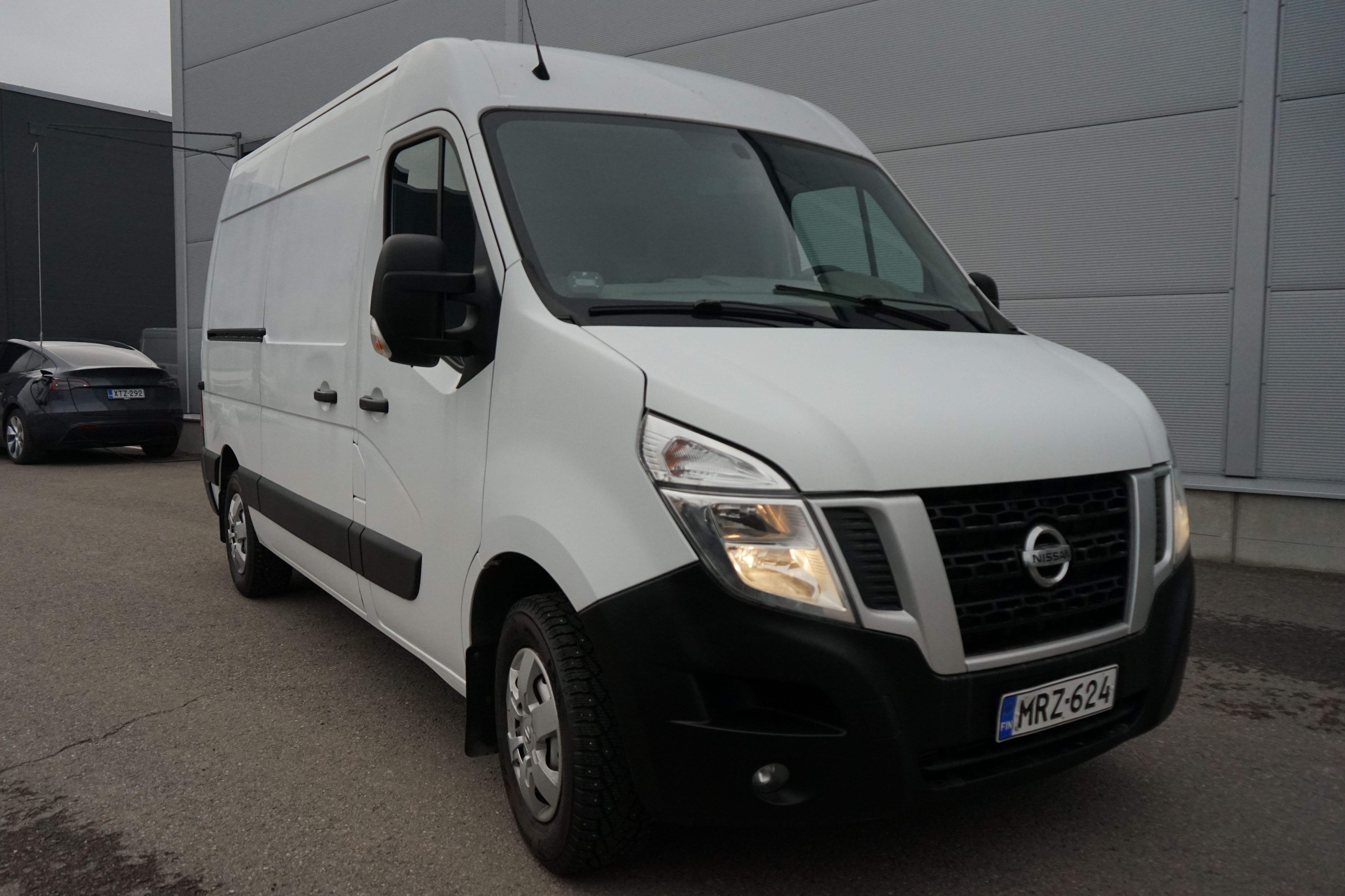 Nissan NV400 2016