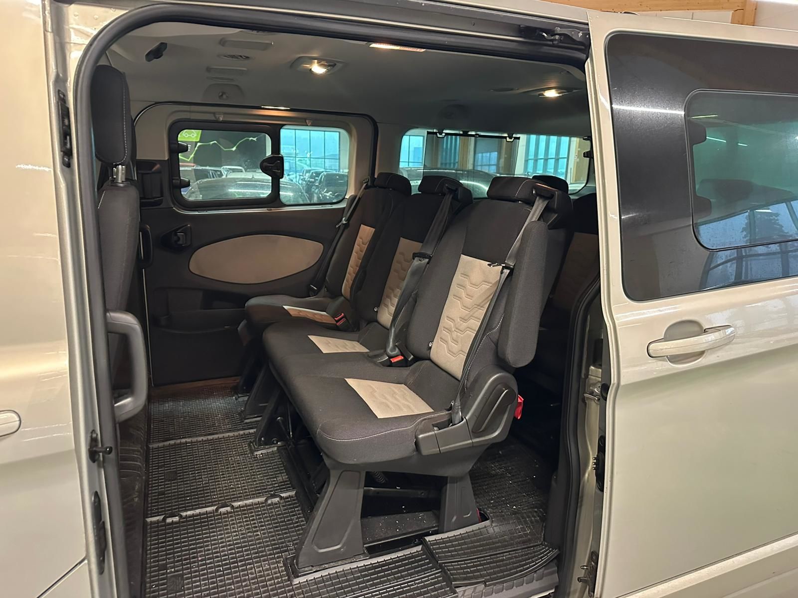 Ford Tourneo Custom 2015