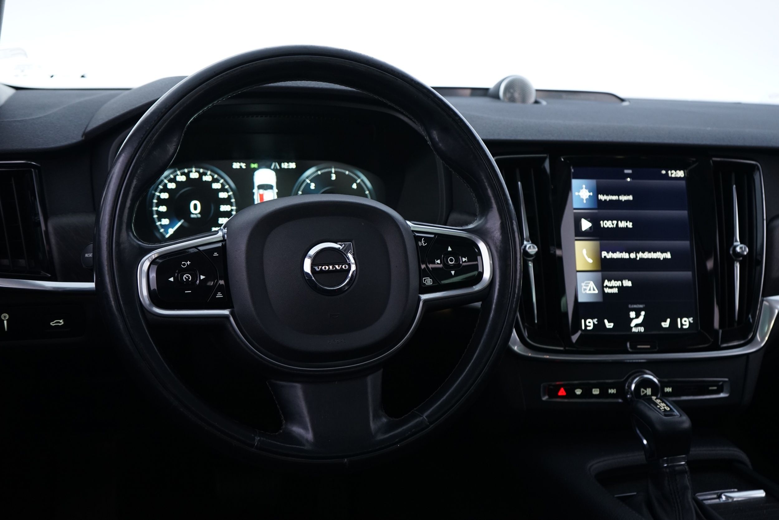 Volvo V90 Cross Country 2017