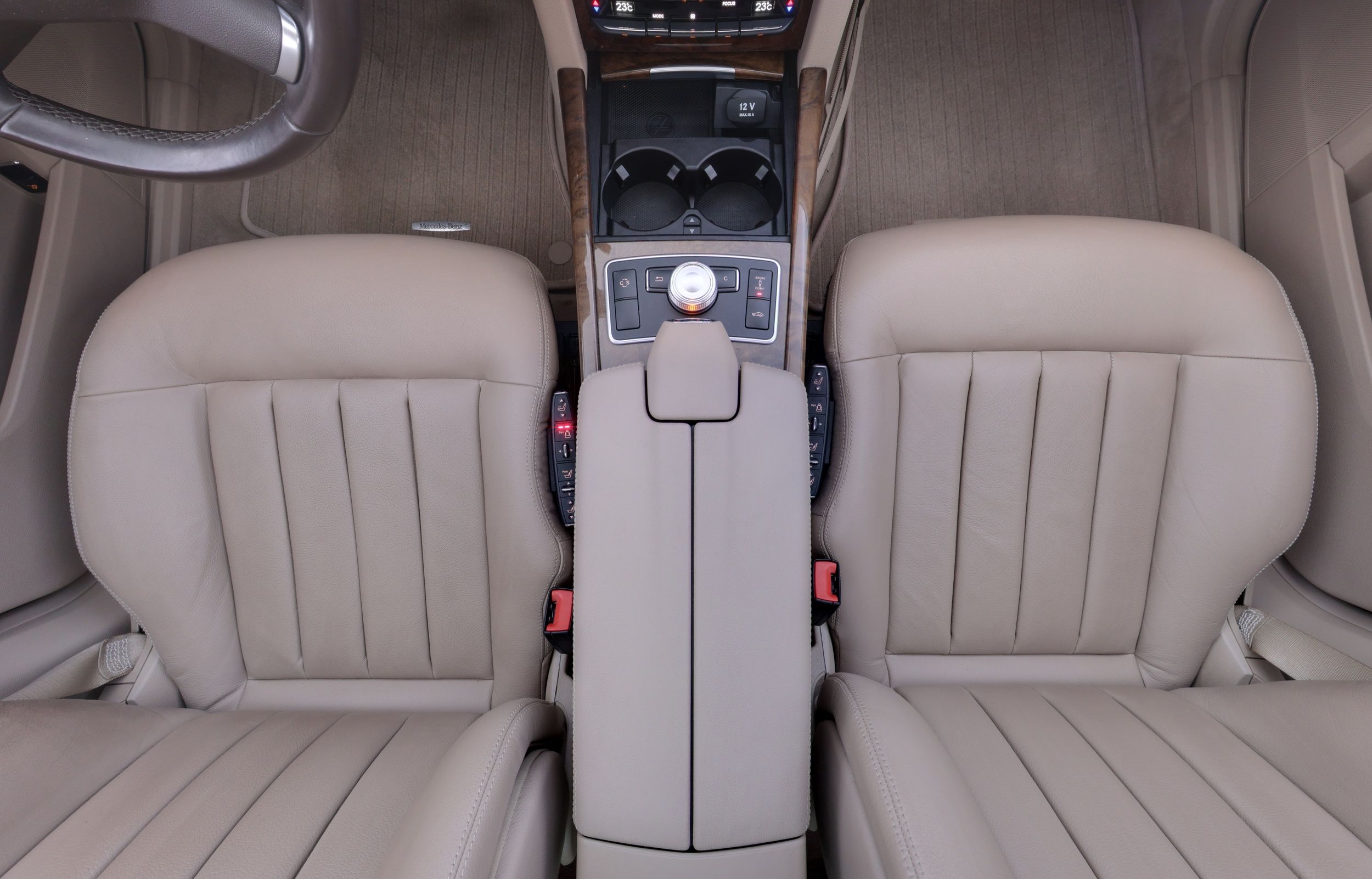 Mercedes-Benz E 2010