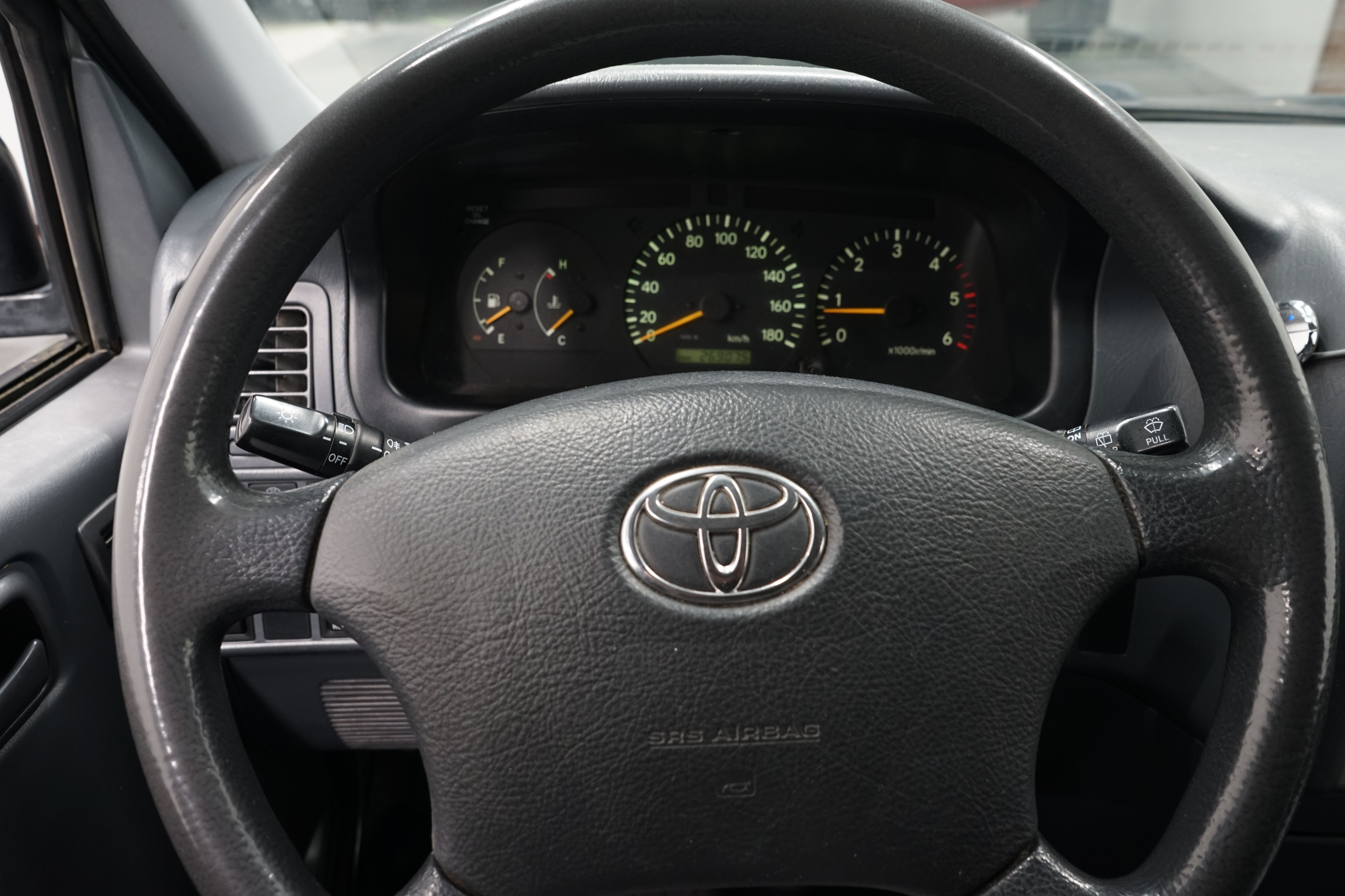 Toyota Hiace 2008