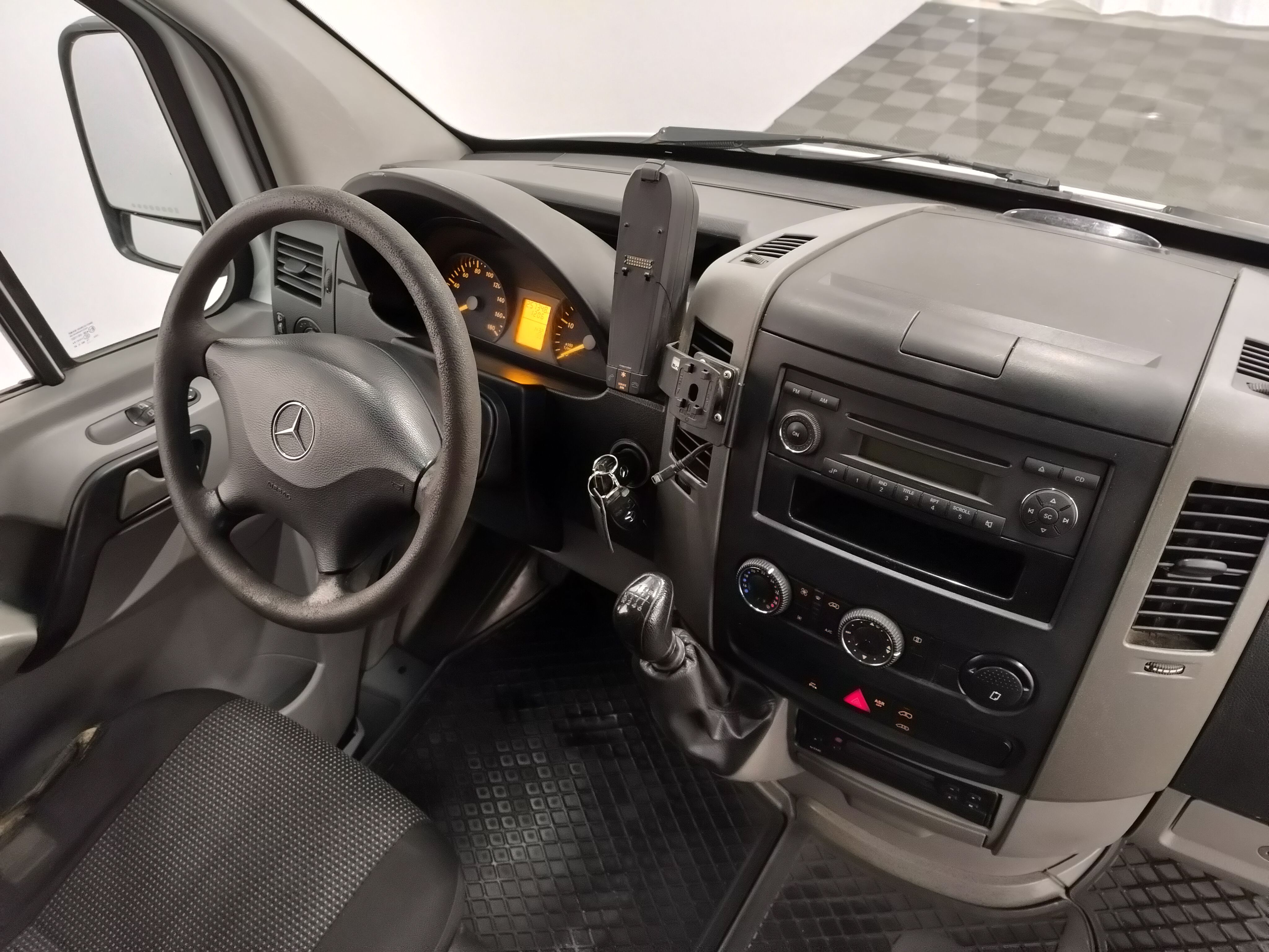 Mercedes-Benz Sprinter 2011