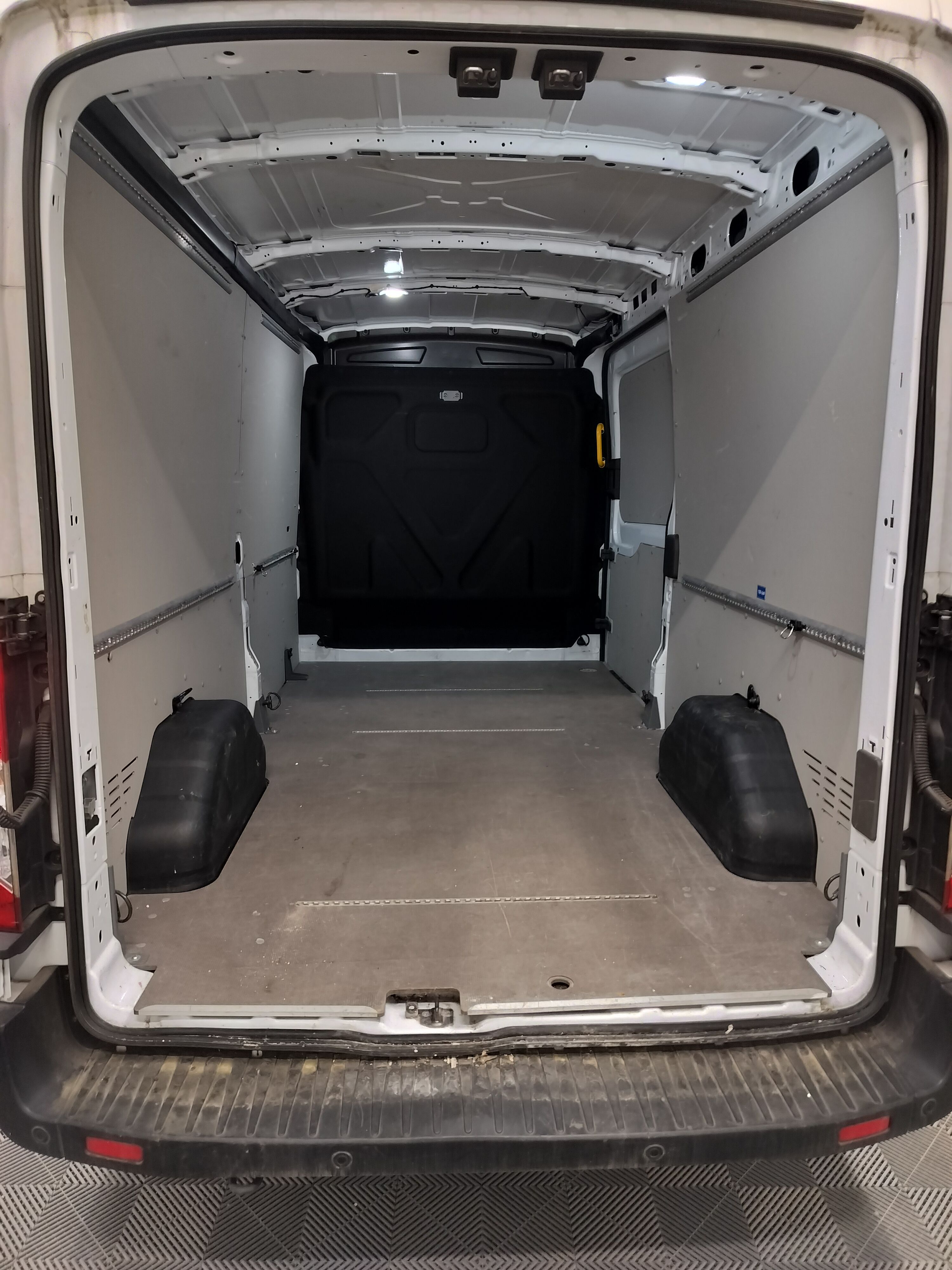 Ford Transit 2023