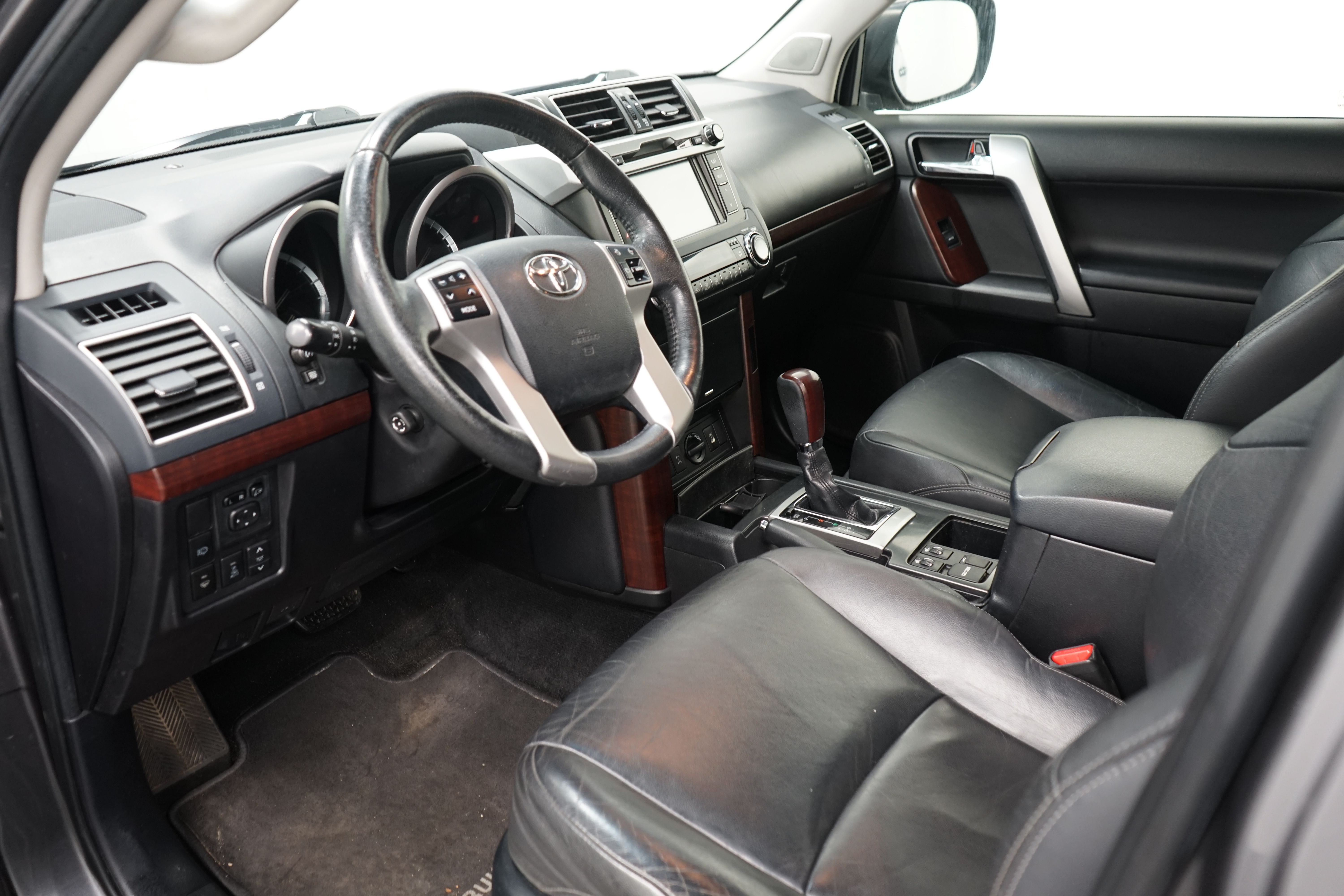 Toyota Land Cruiser 2014