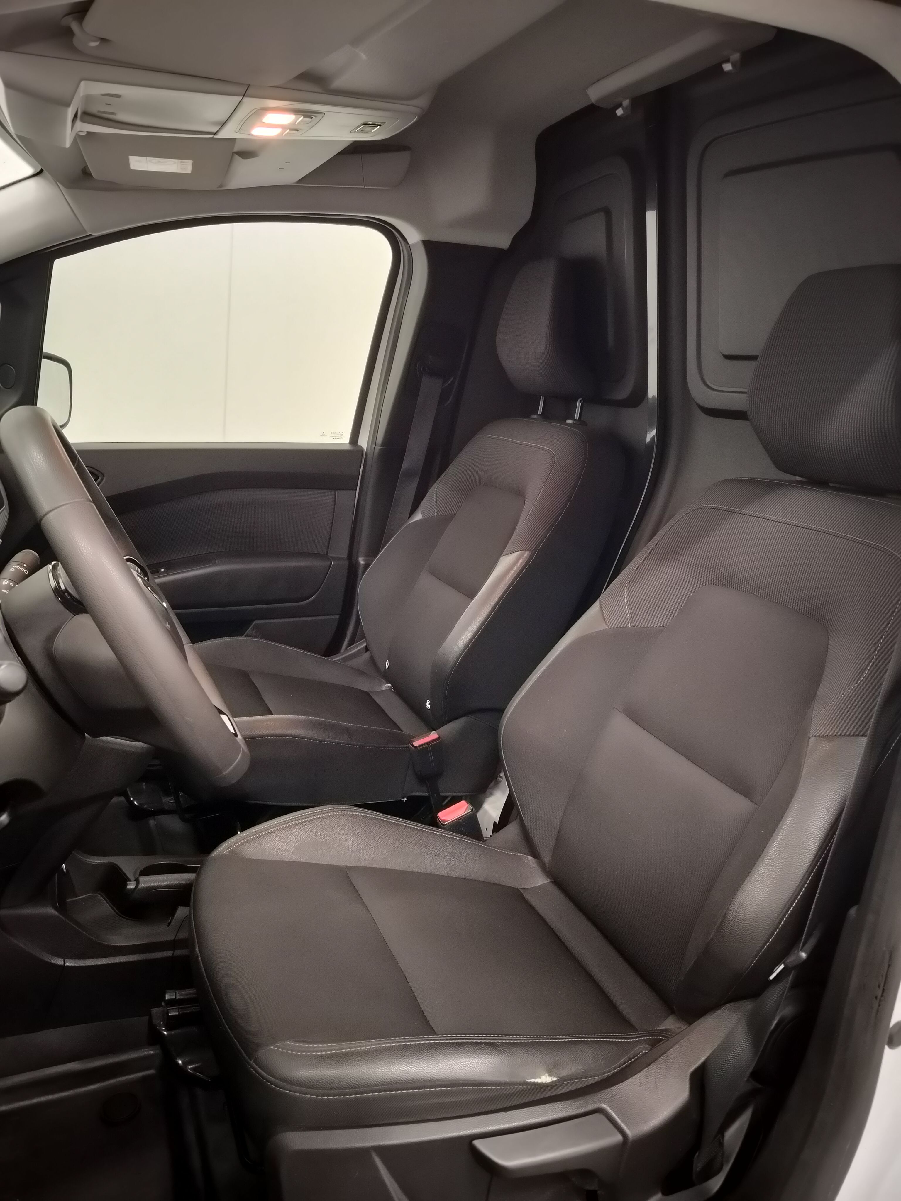 Renault Kangoo 2023