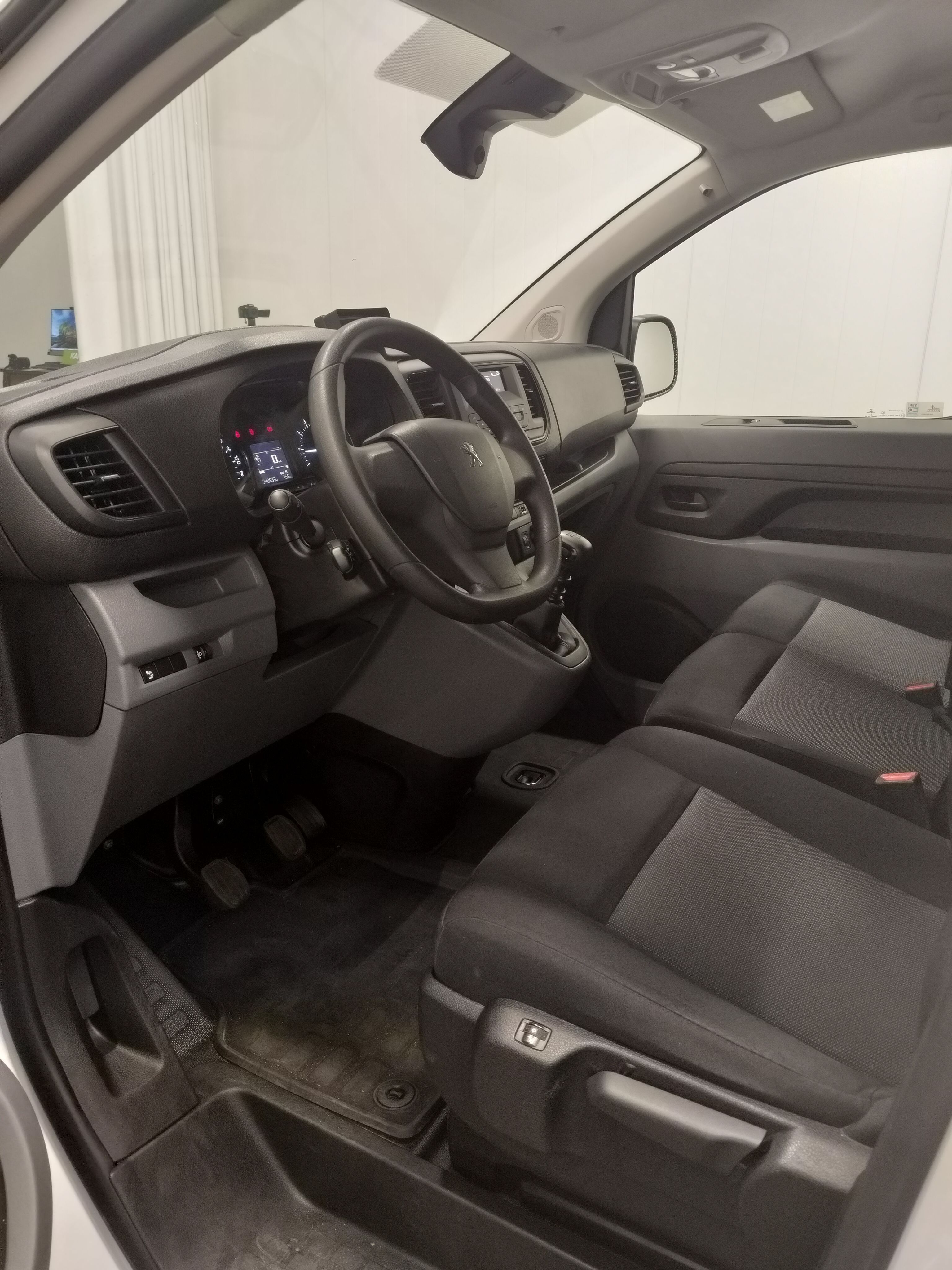 Peugeot Expert 2023