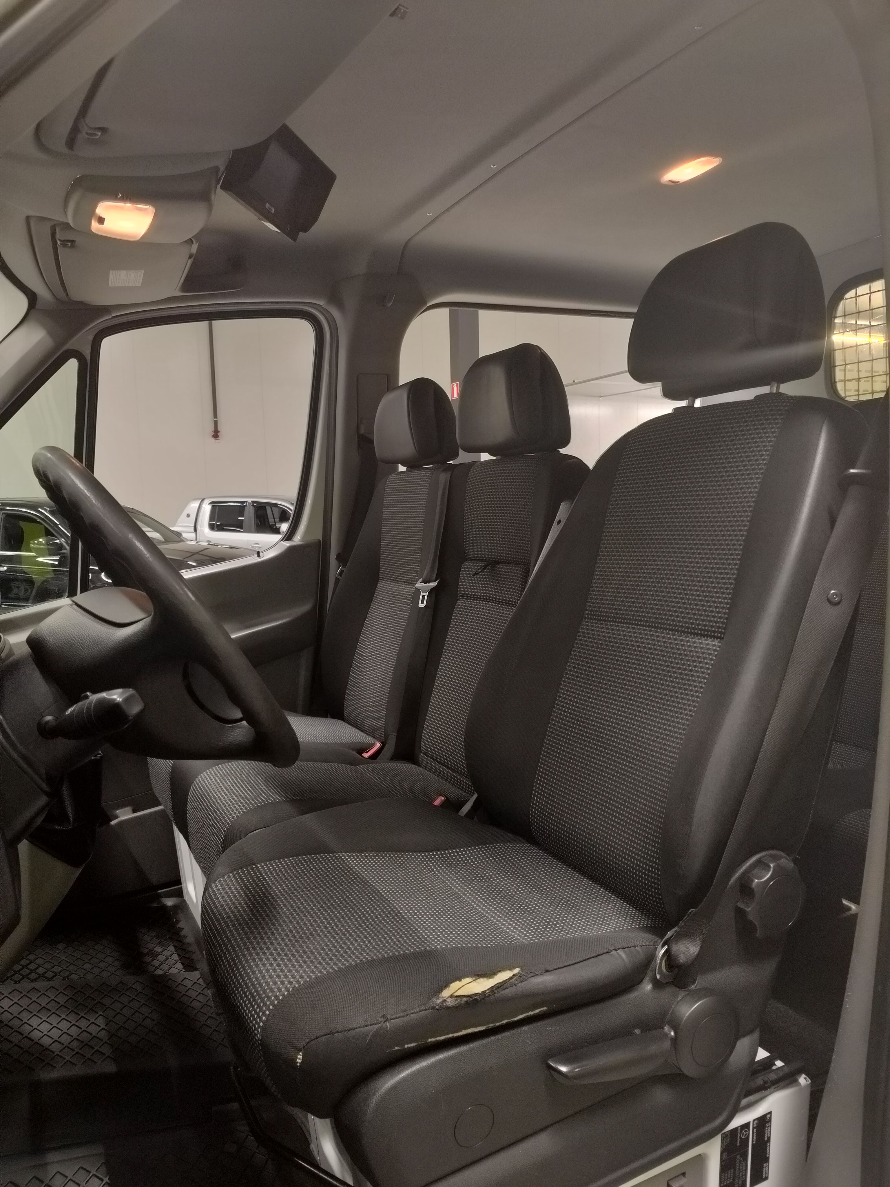 Mercedes-Benz Sprinter 2012