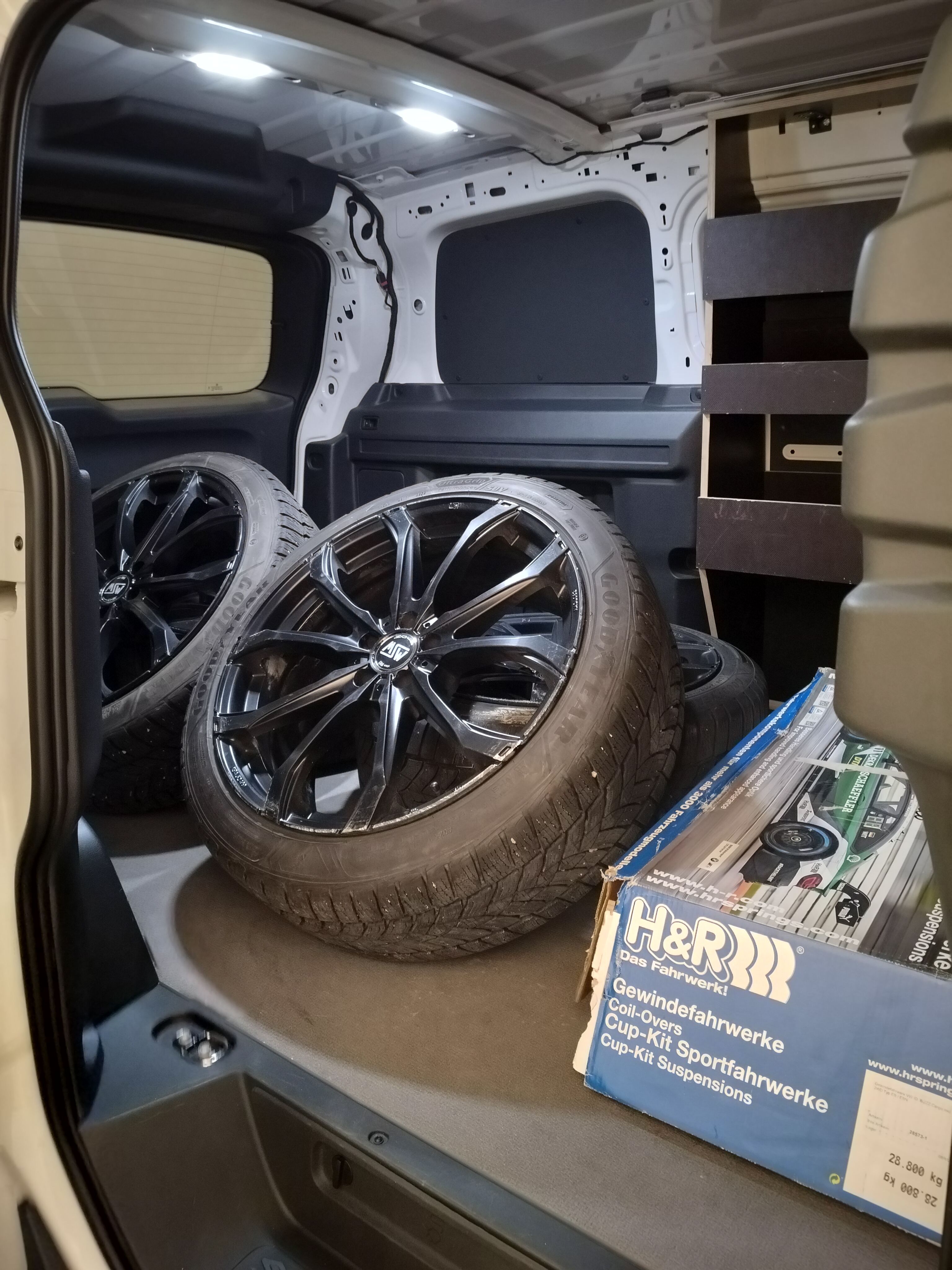 Volkswagen ID. Buzz Cargo 2023