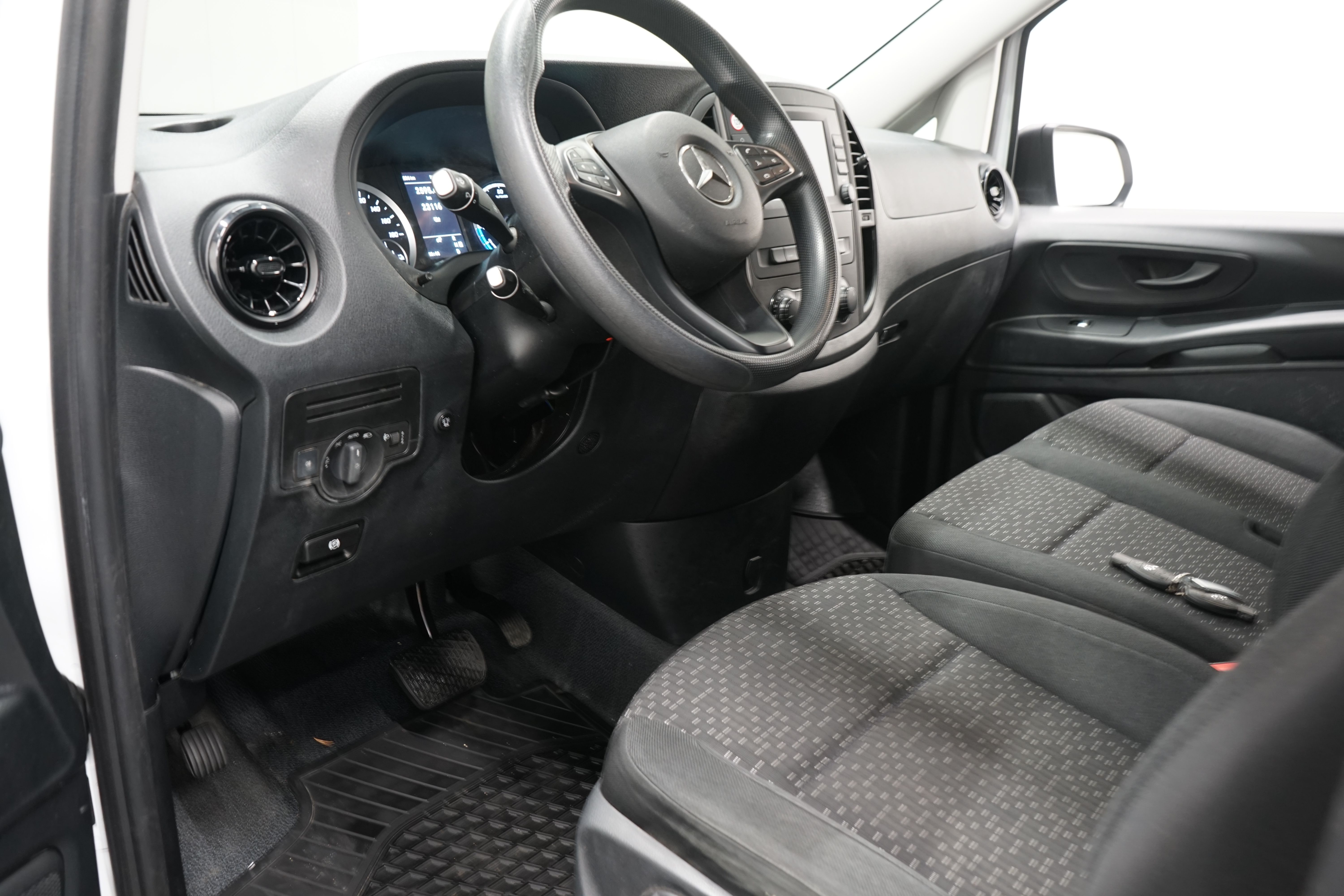 Mercedes-Benz Vito 2023