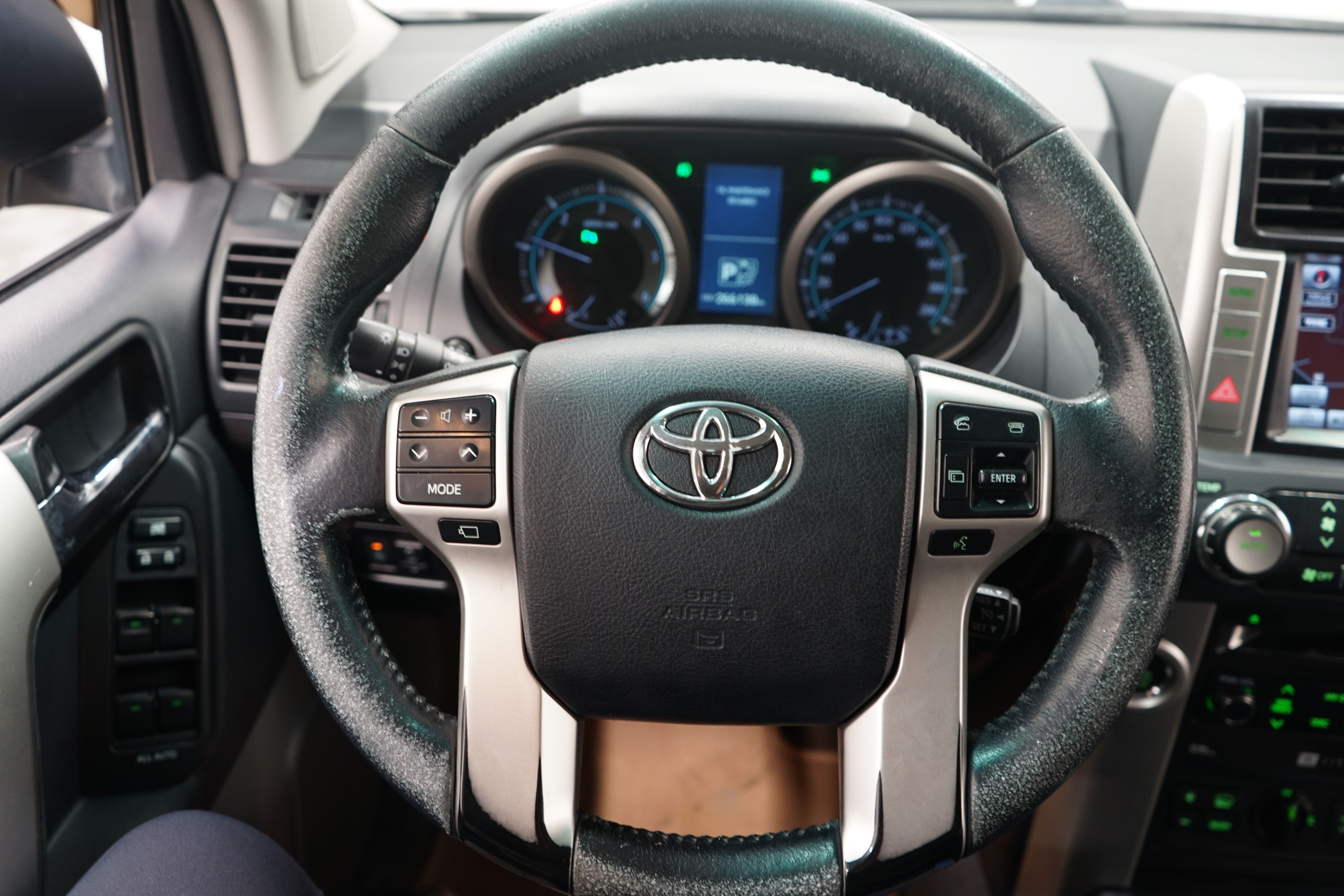 Toyota Land Cruiser 2010