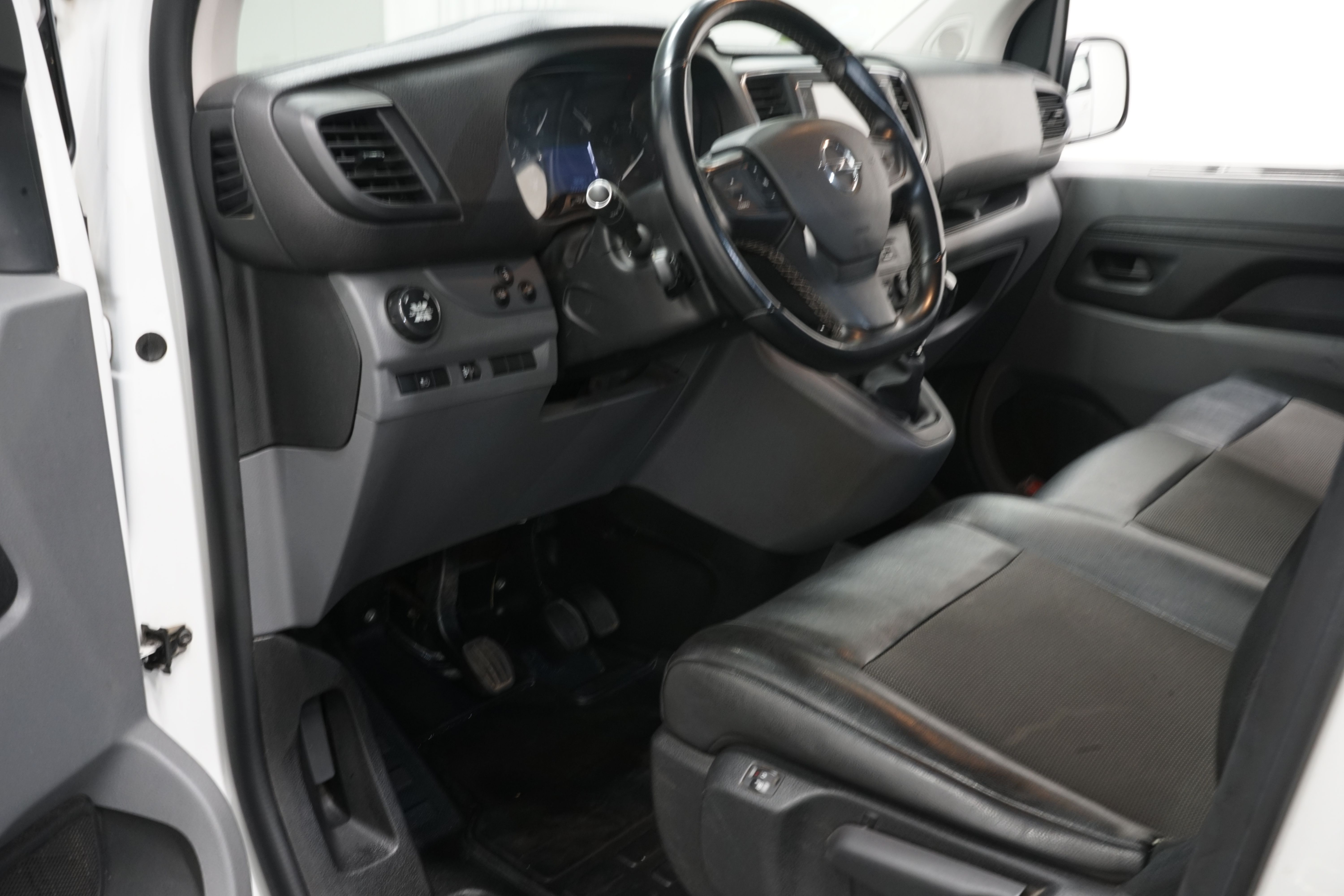 Opel Vivaro 2021