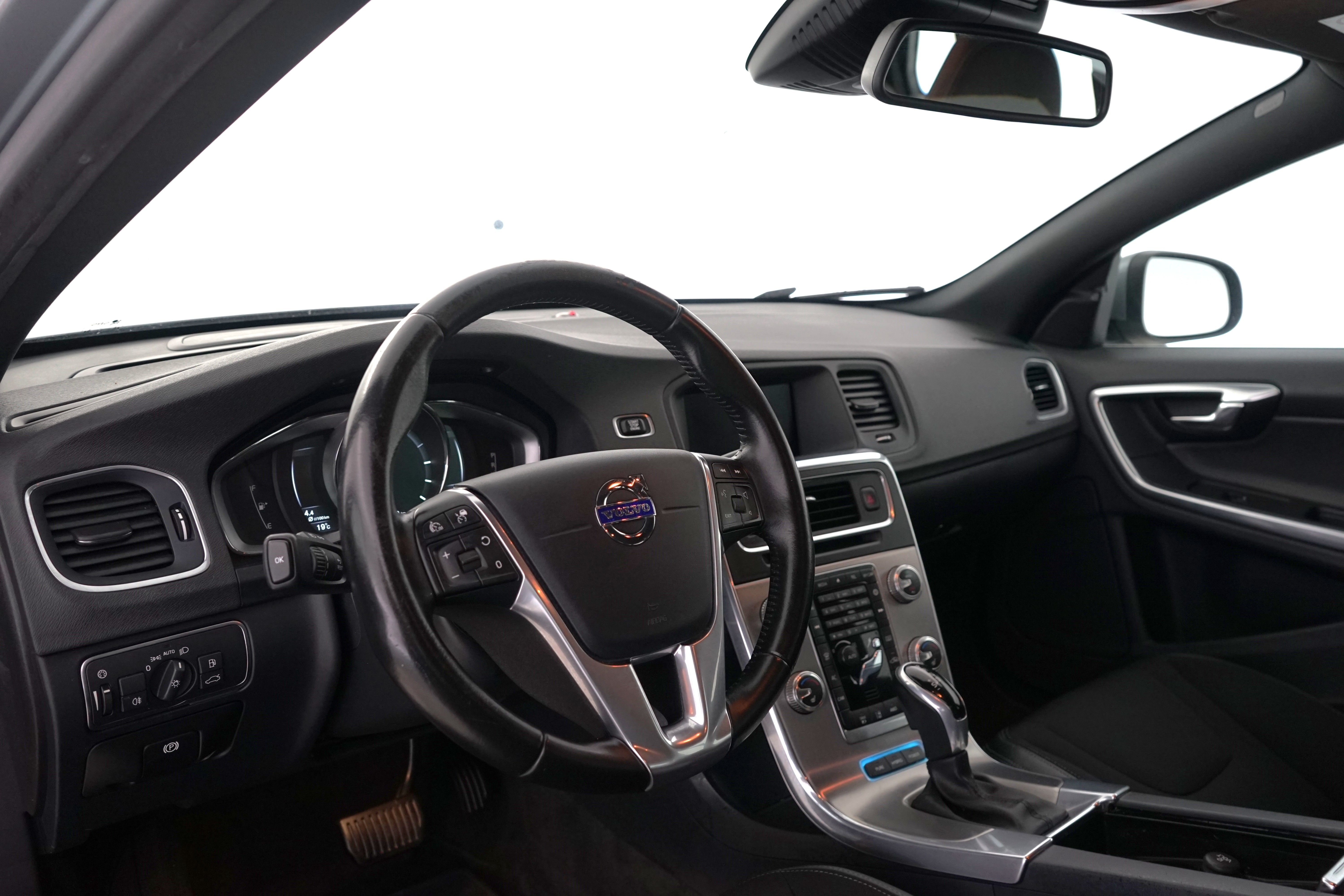 Volvo V60 2016