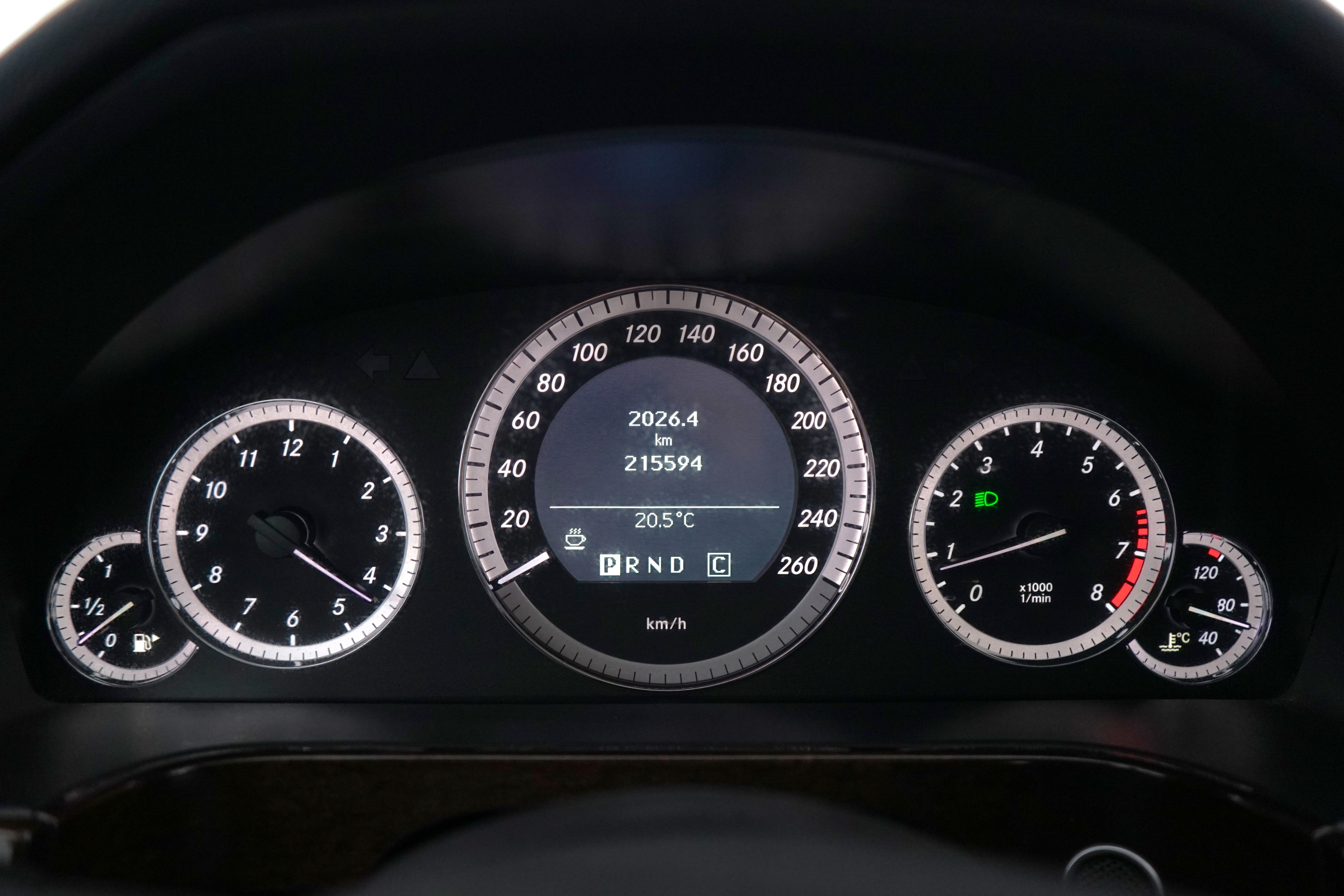 Mercedes-Benz E 2010