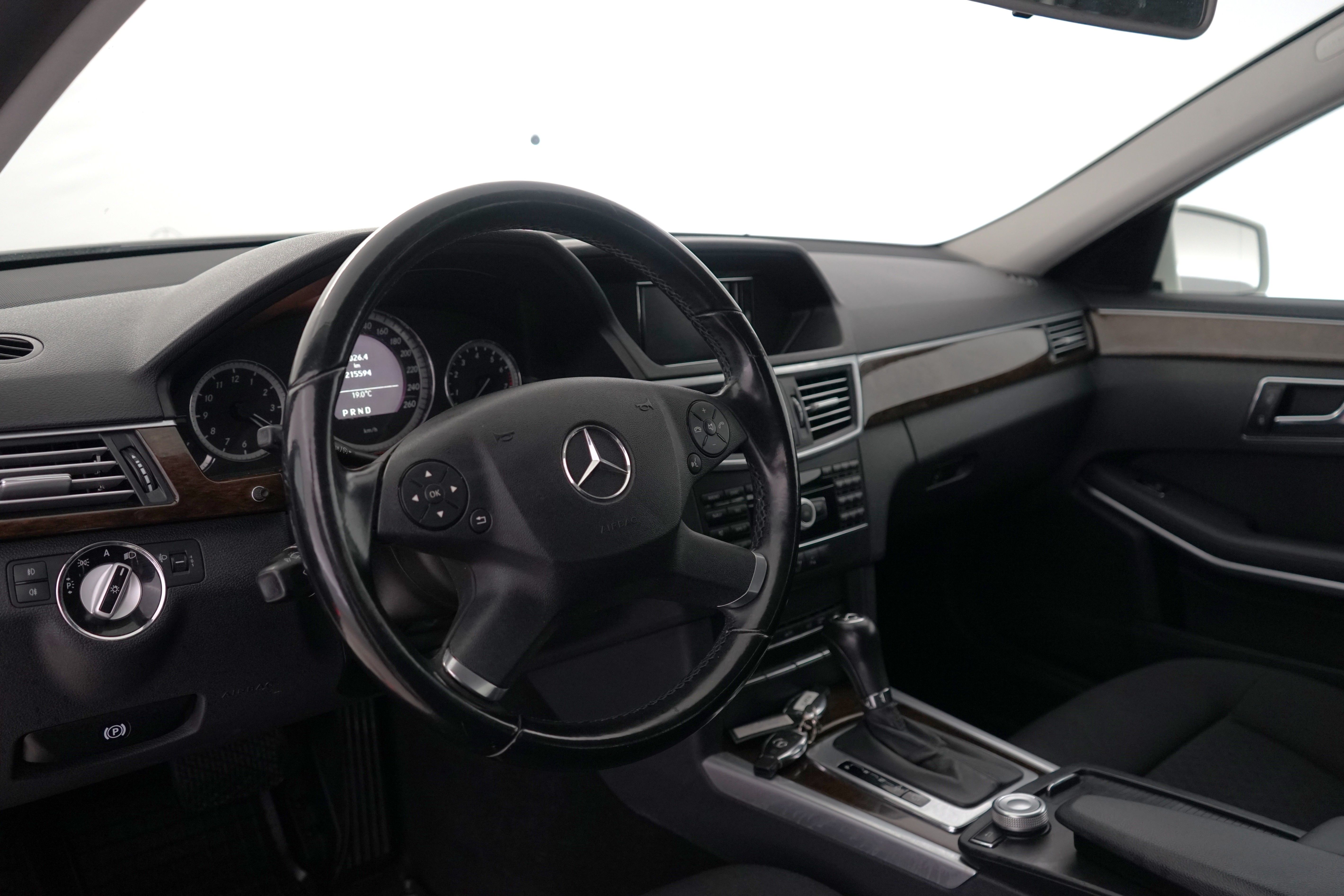 Mercedes-Benz E 2010