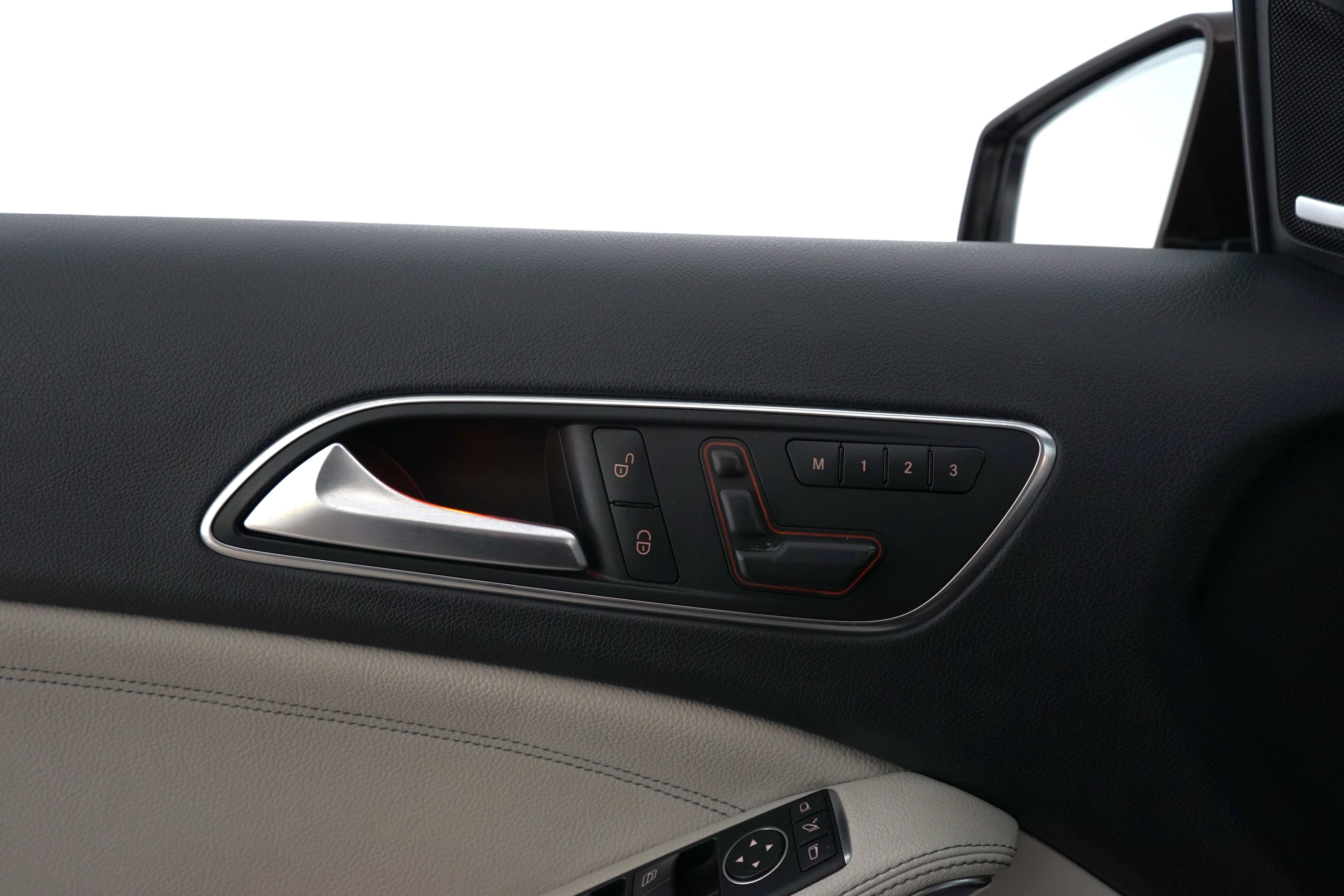 Mercedes-Benz GLA 2014