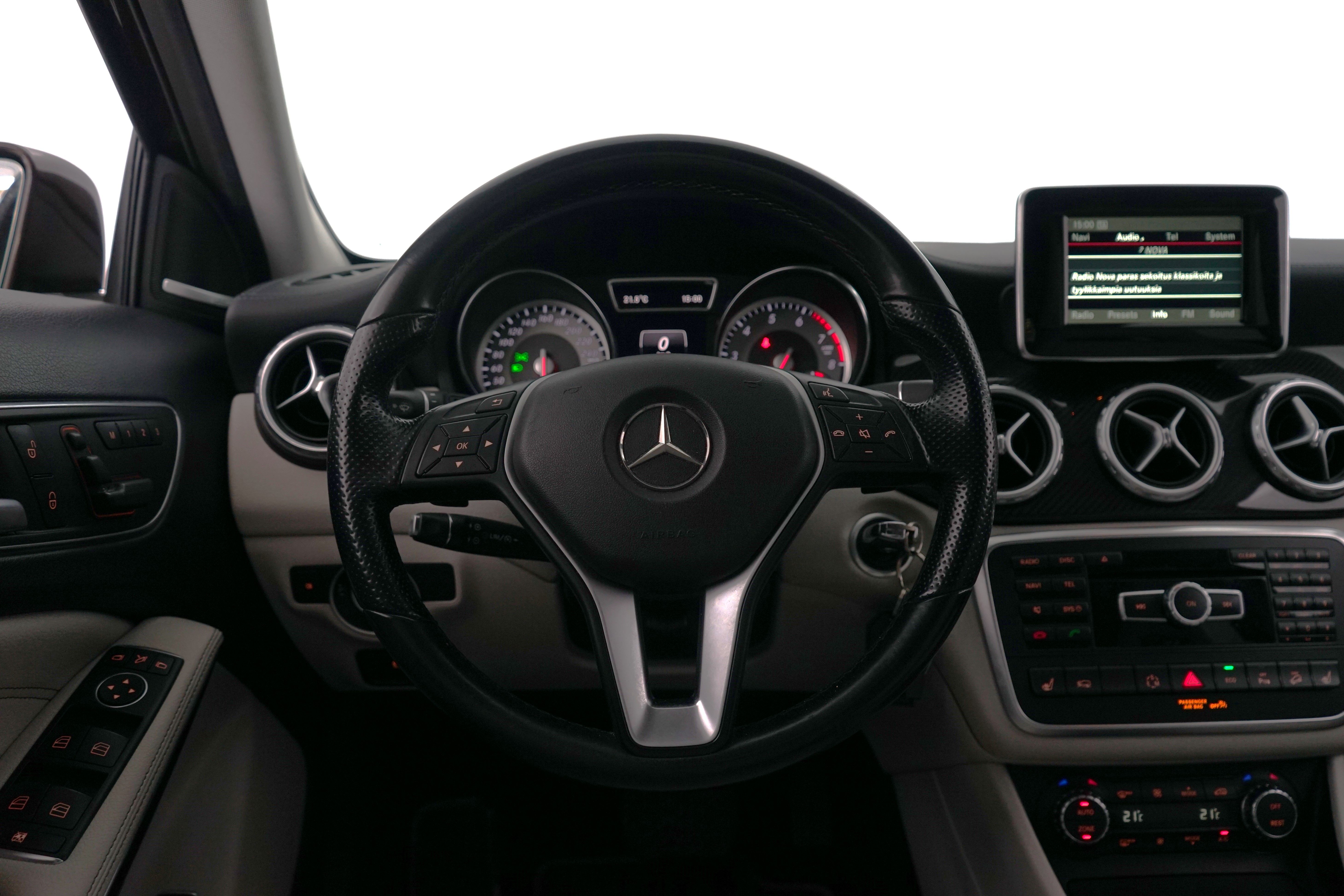 Mercedes-Benz GLA 2014