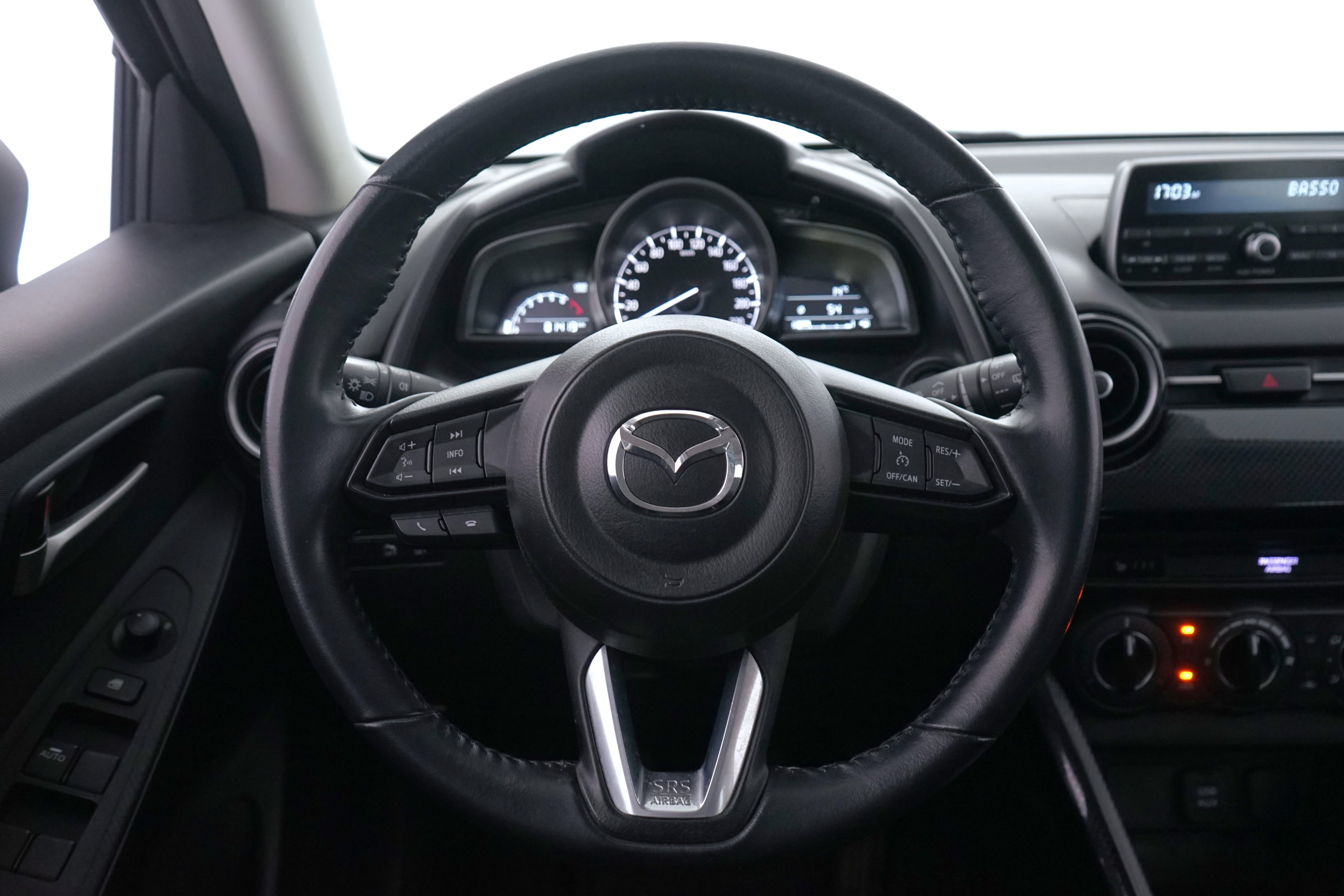 Mazda 2 2017