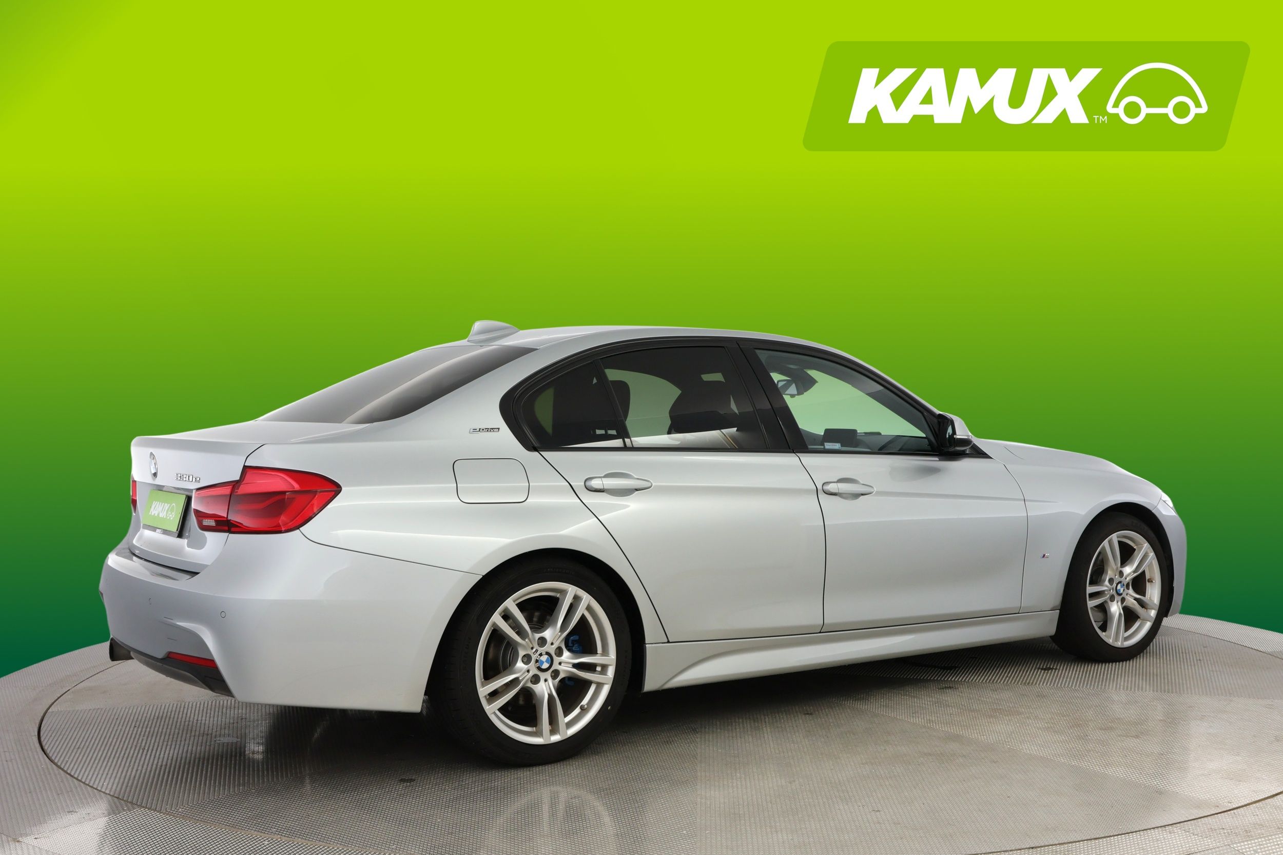 BMW 330 2017