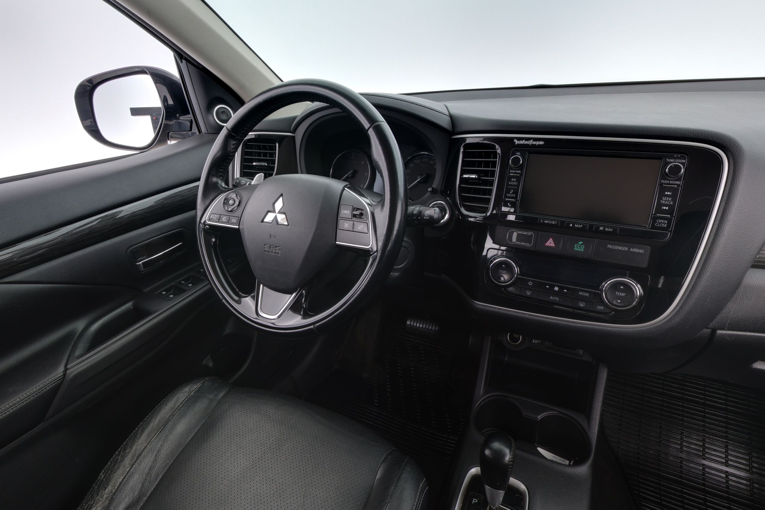 Mitsubishi Outlander 2016