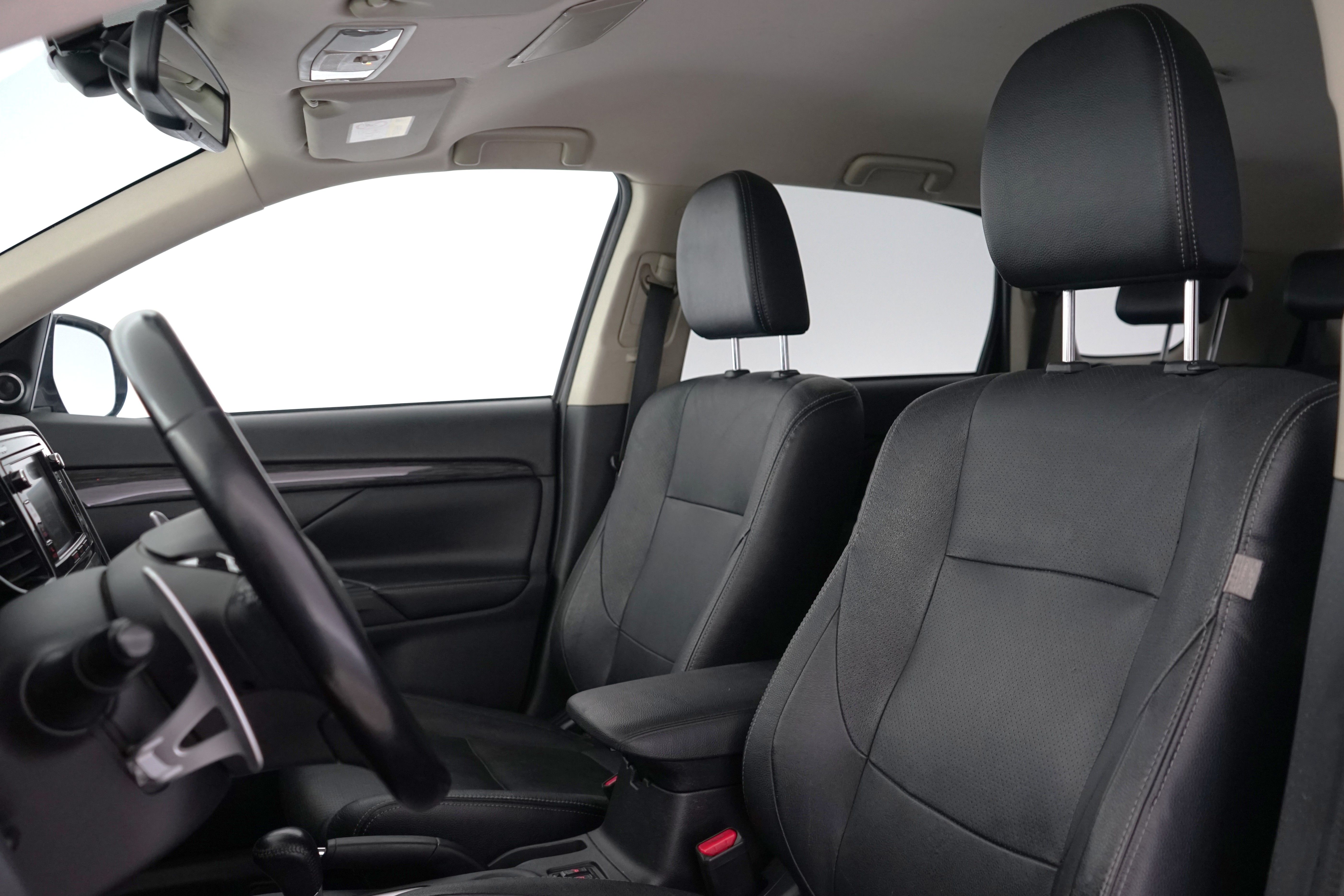 Mitsubishi Outlander 2016