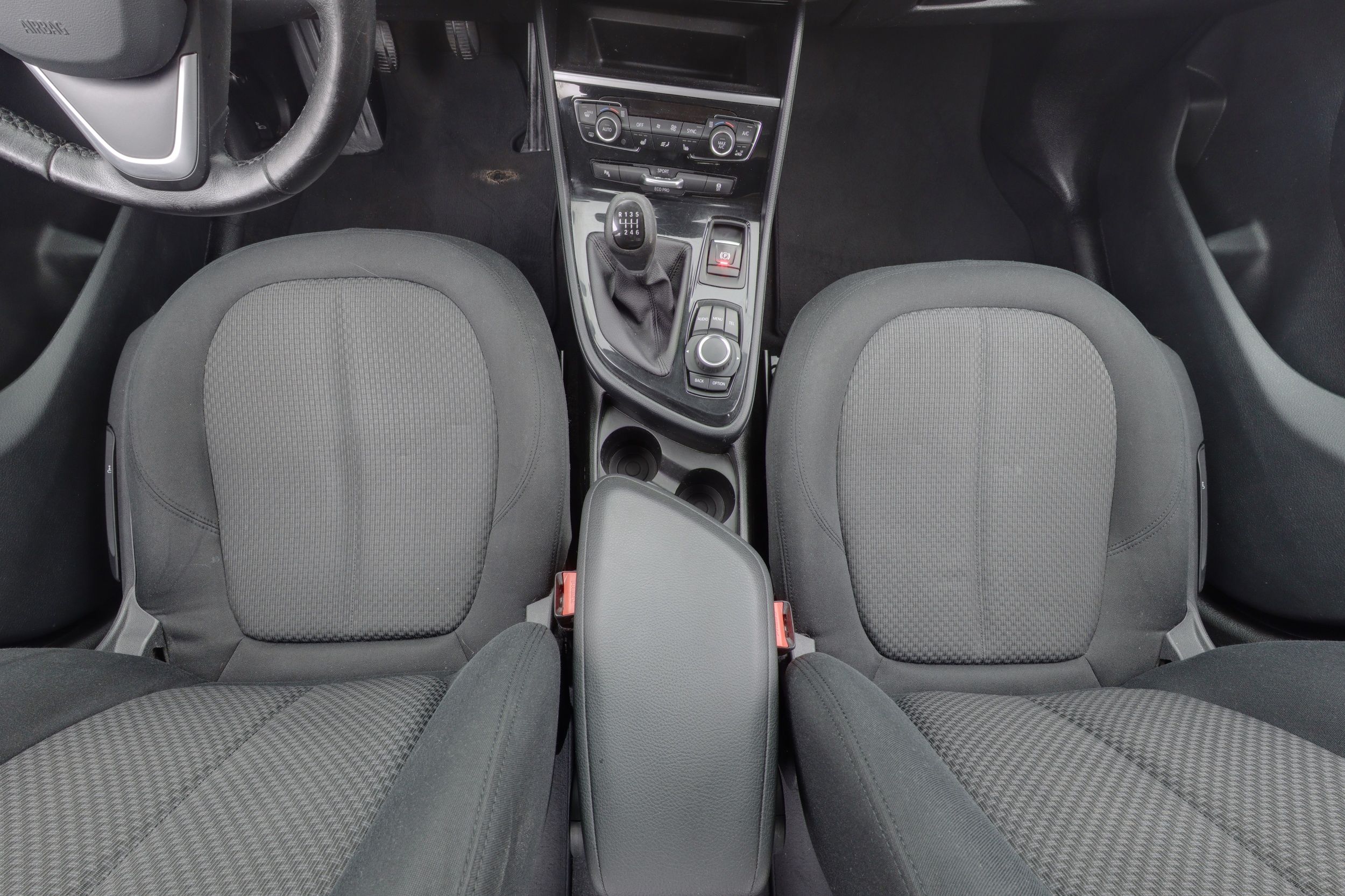 BMW 216 2016