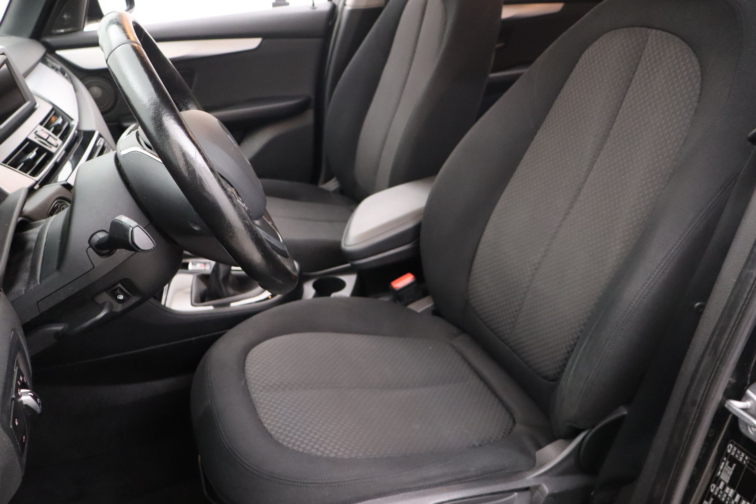 BMW 216 2016