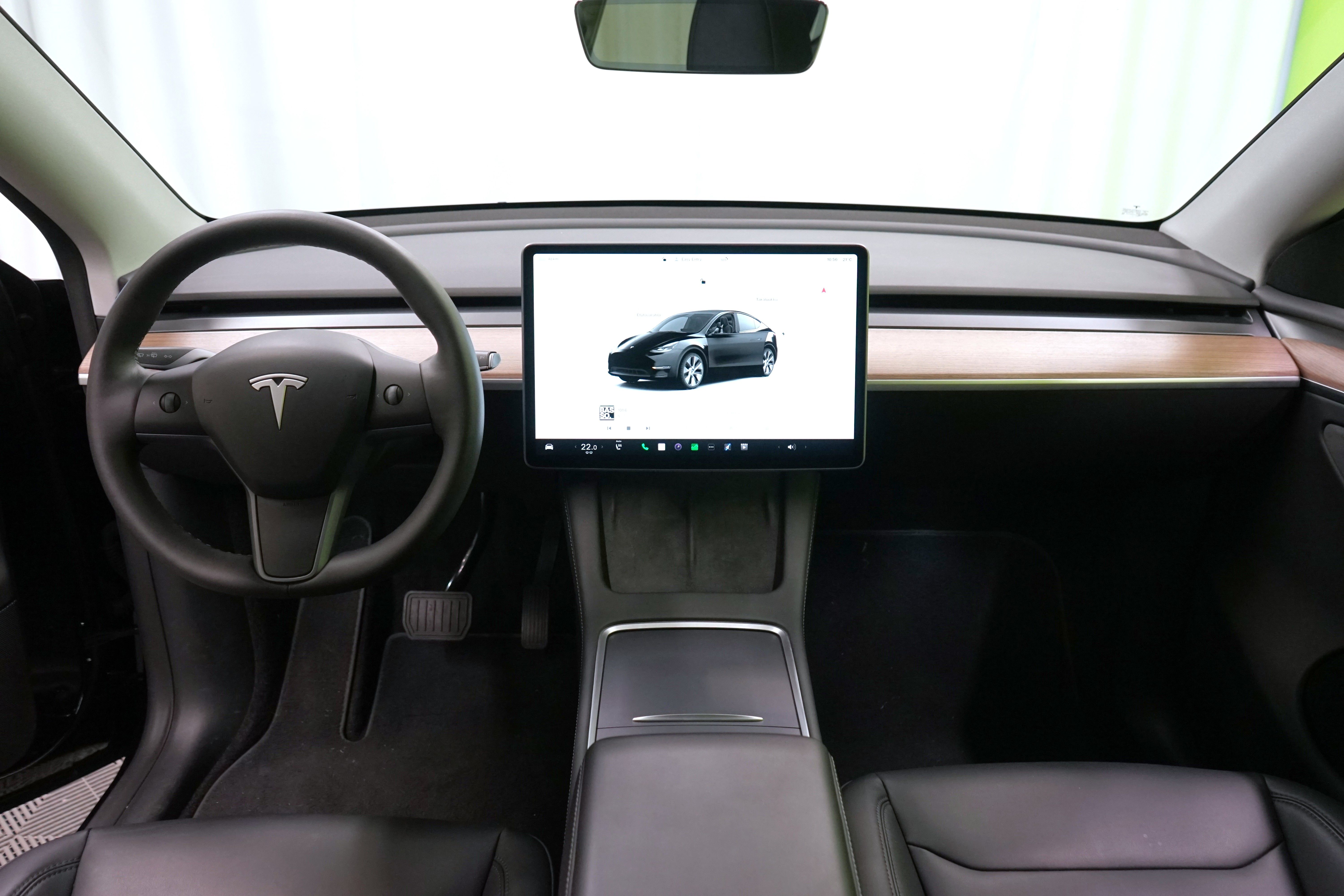 Tesla Model Y 2022
