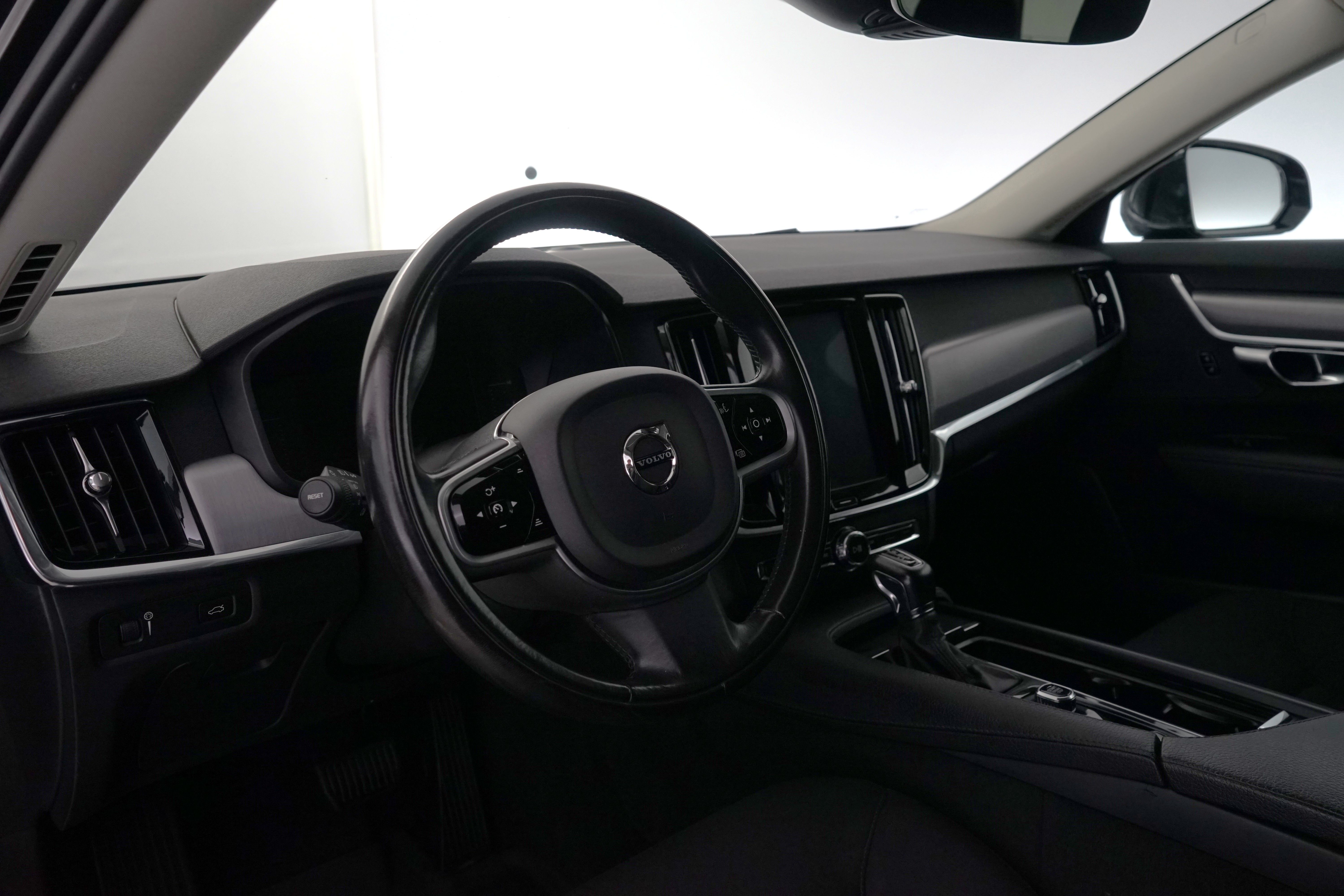 Volvo V90 2019