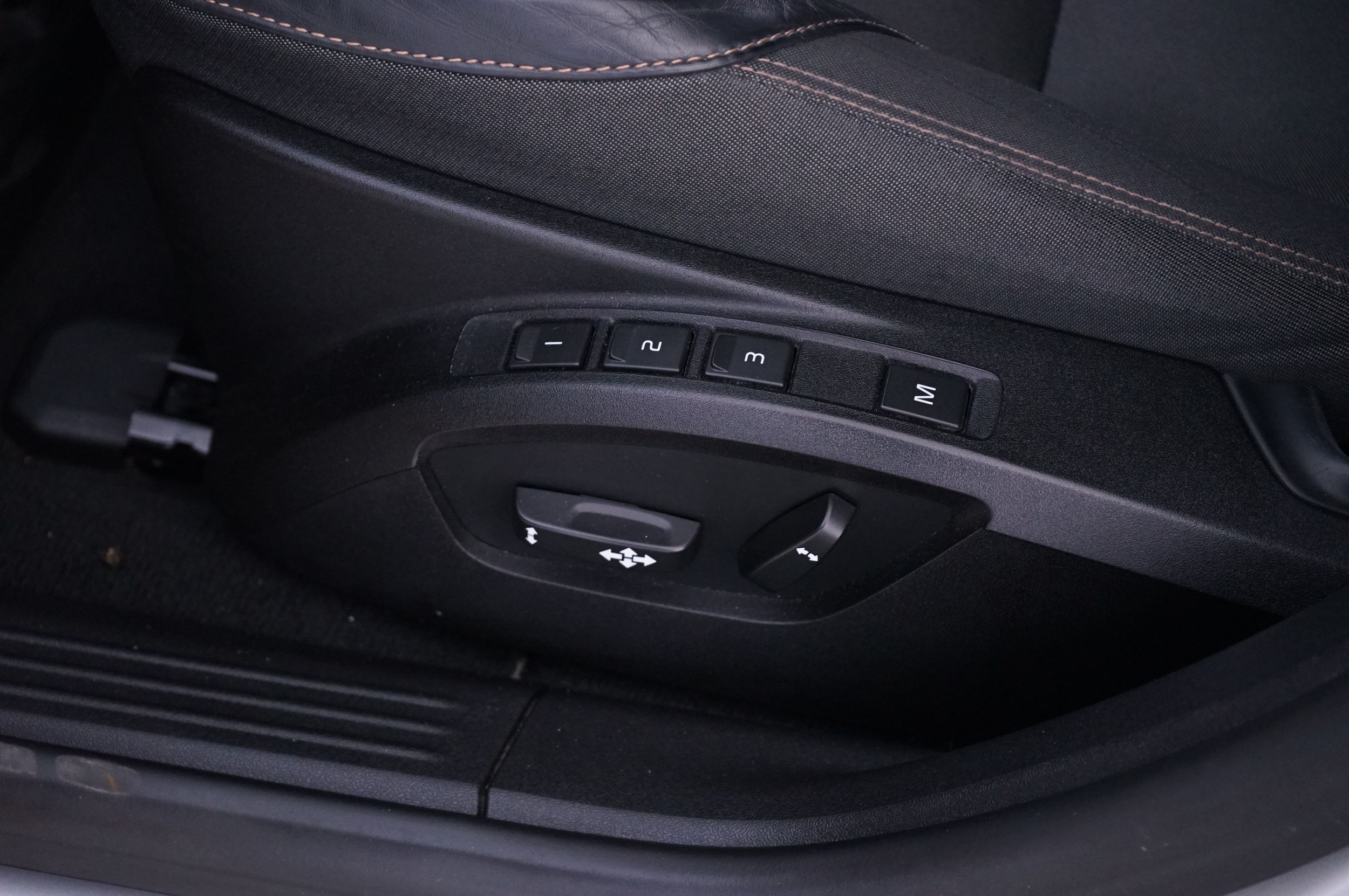 Volvo V40 Cross Country 2015