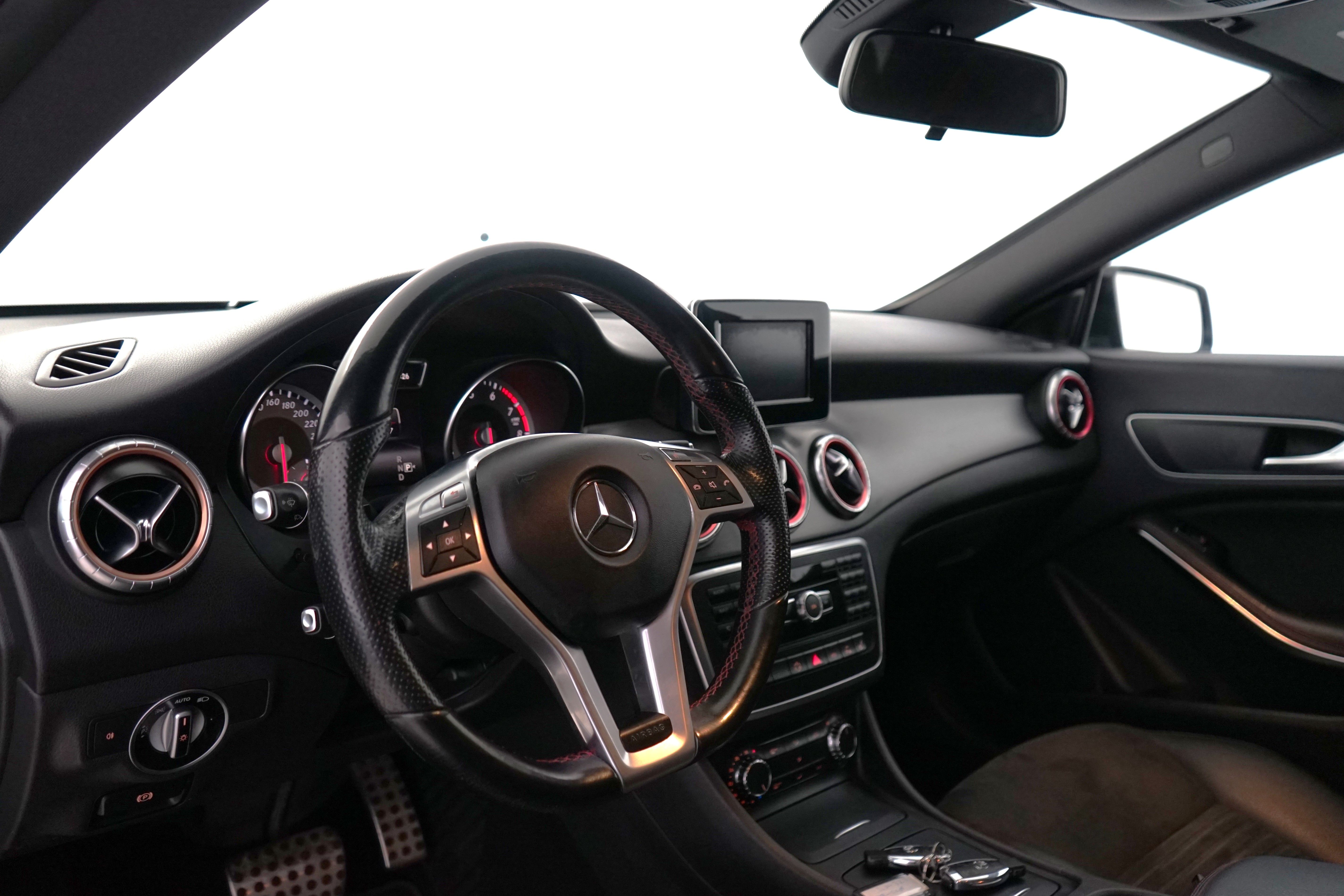 Mercedes-Benz CLA 2014