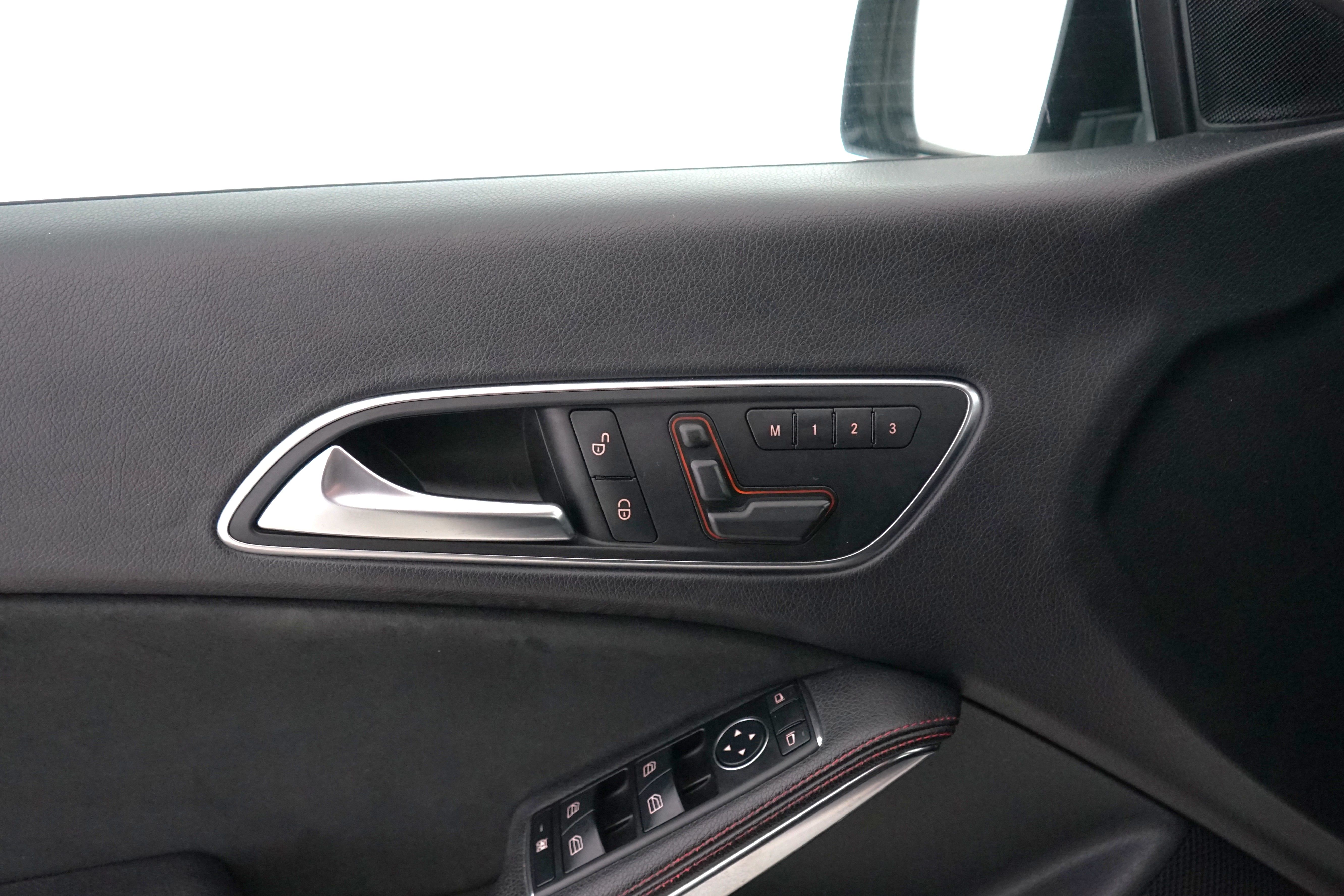 Mercedes-Benz CLA 2014