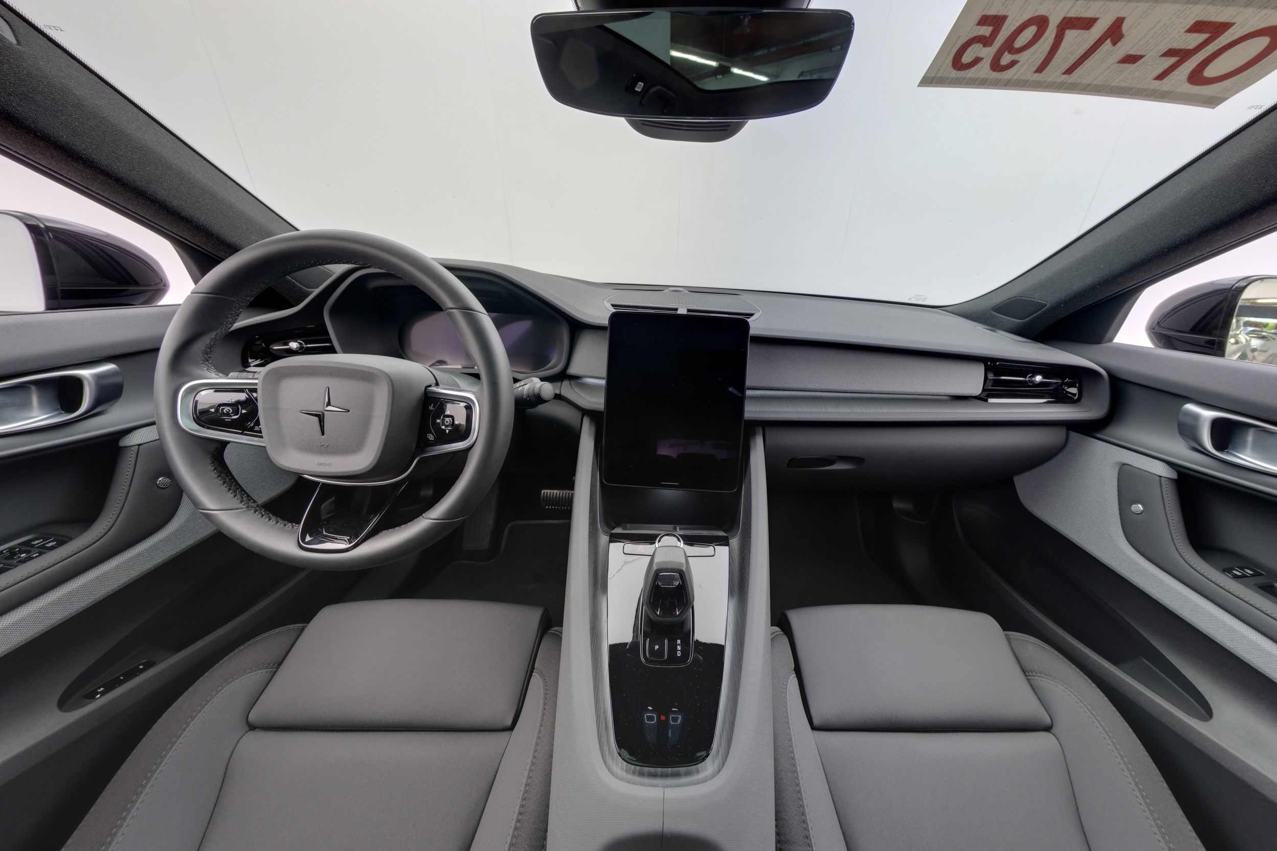 Polestar 2 2024