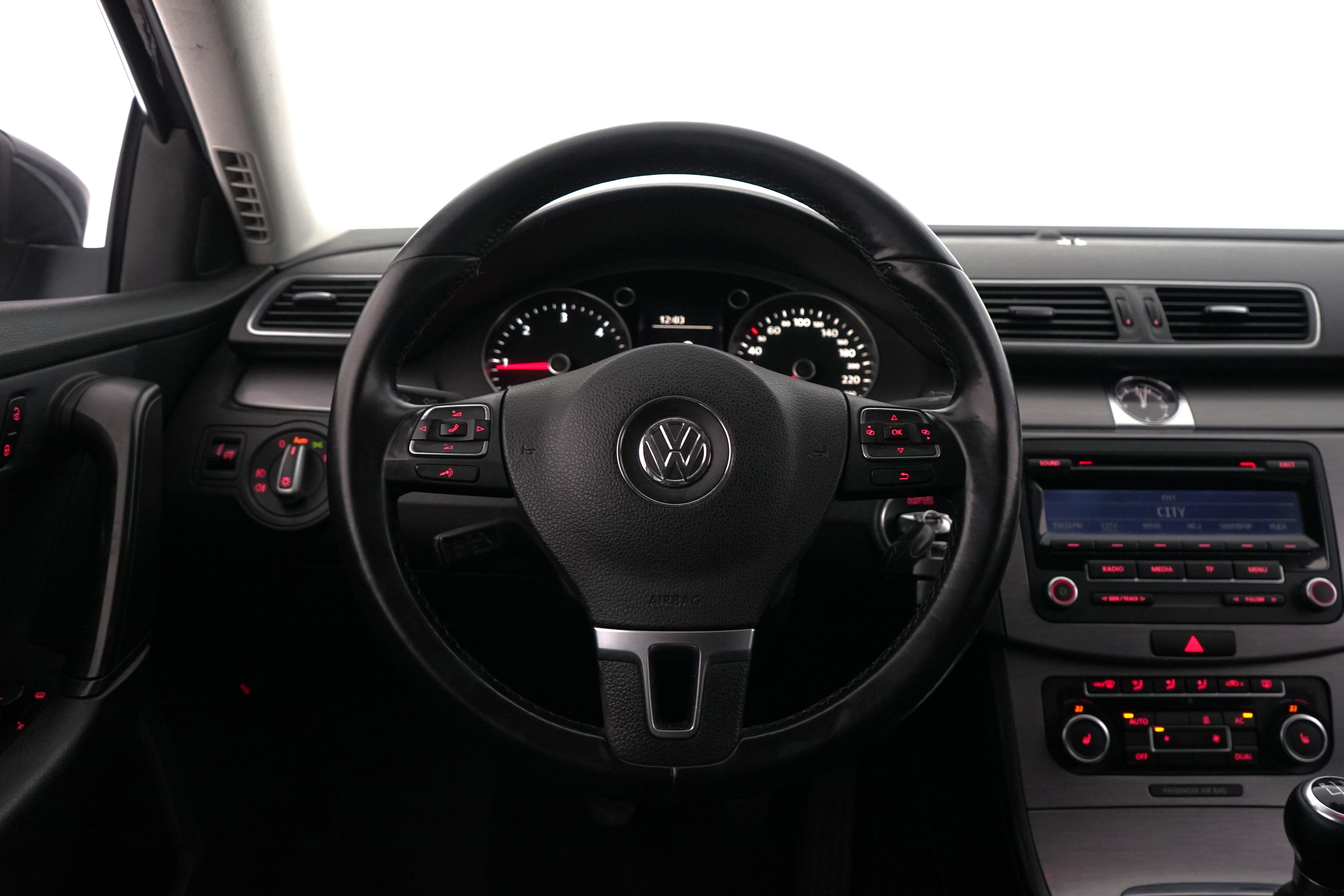 Volkswagen Passat 2012