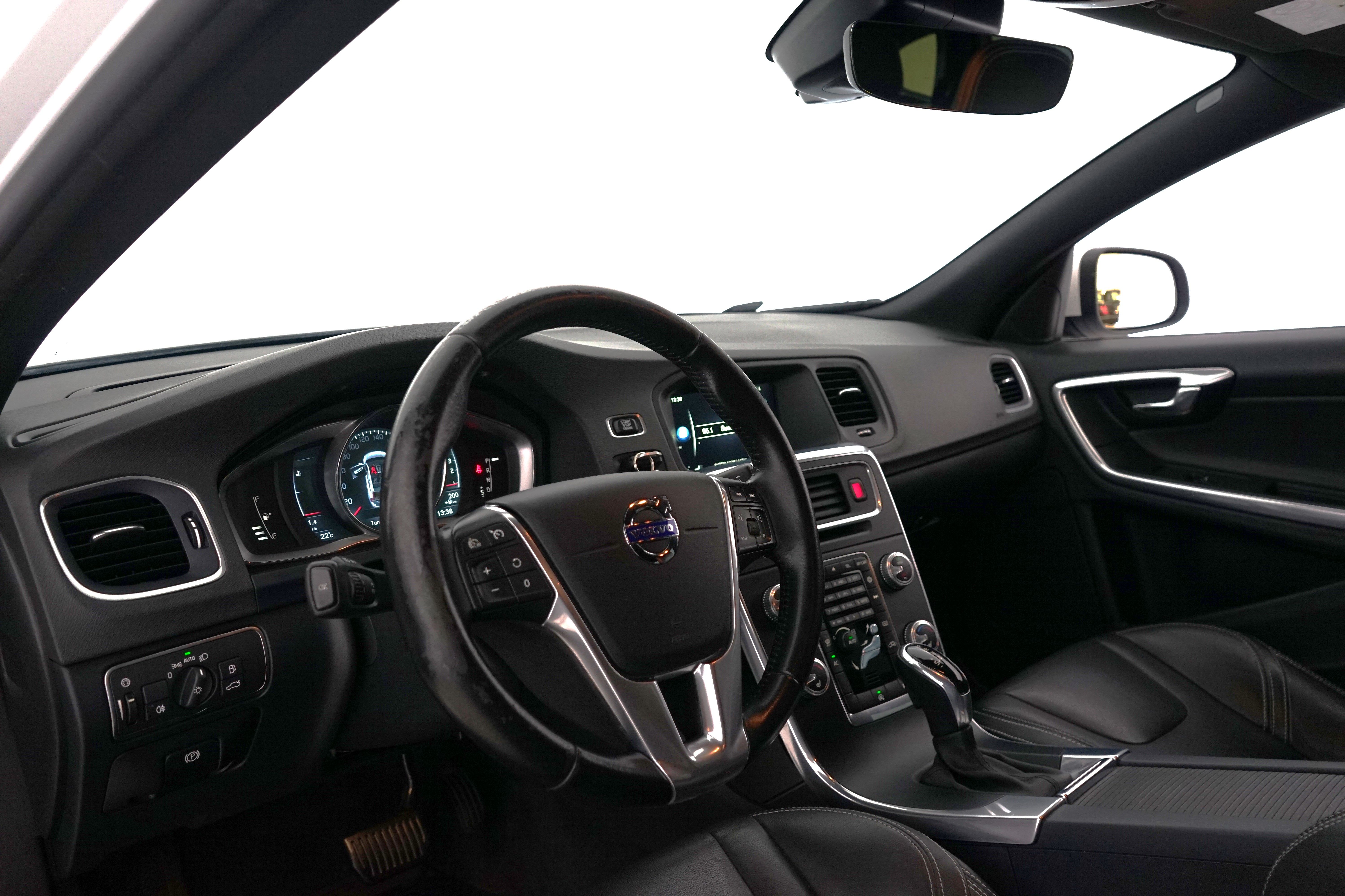 Volvo V60 2016