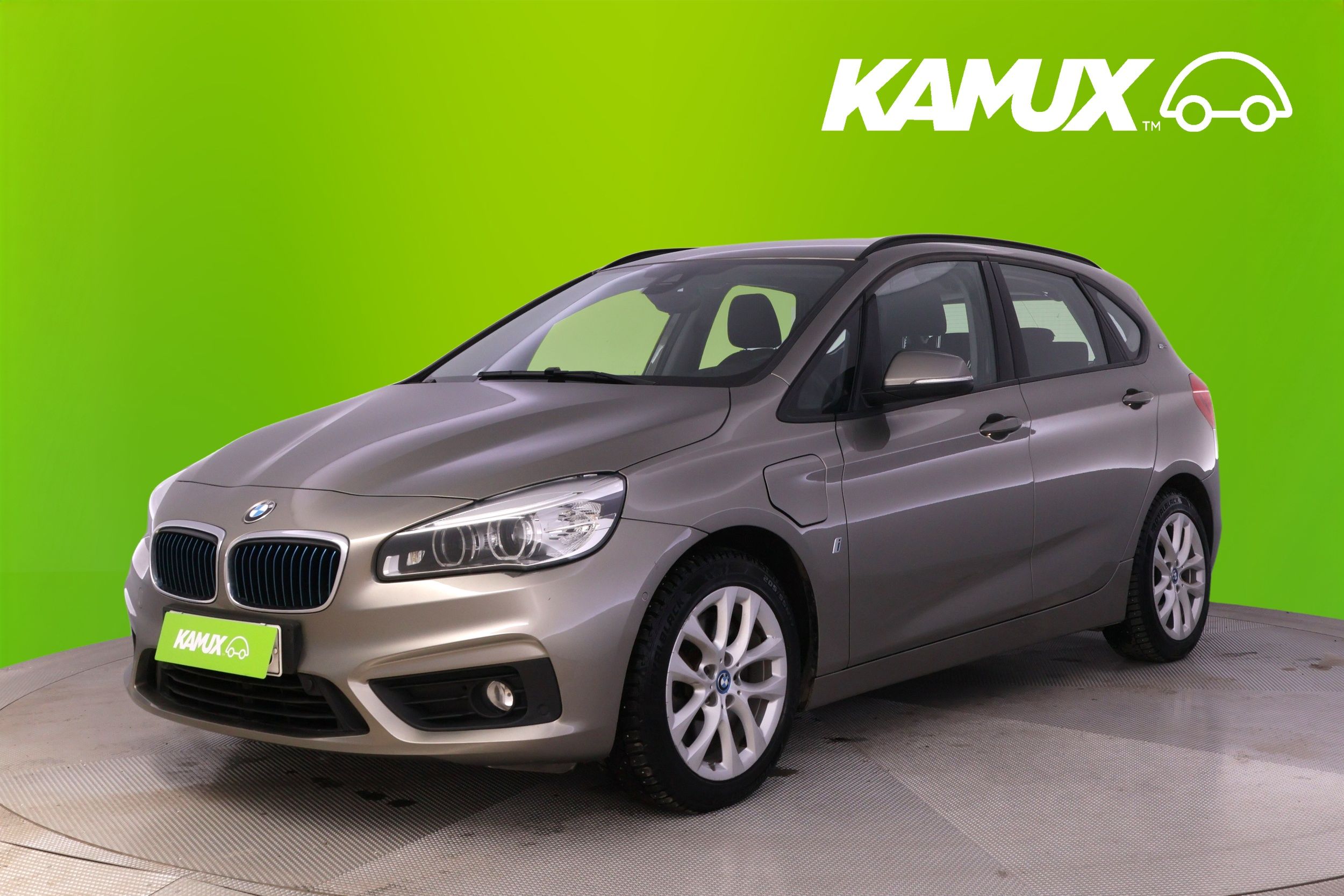 BMW 225 2017