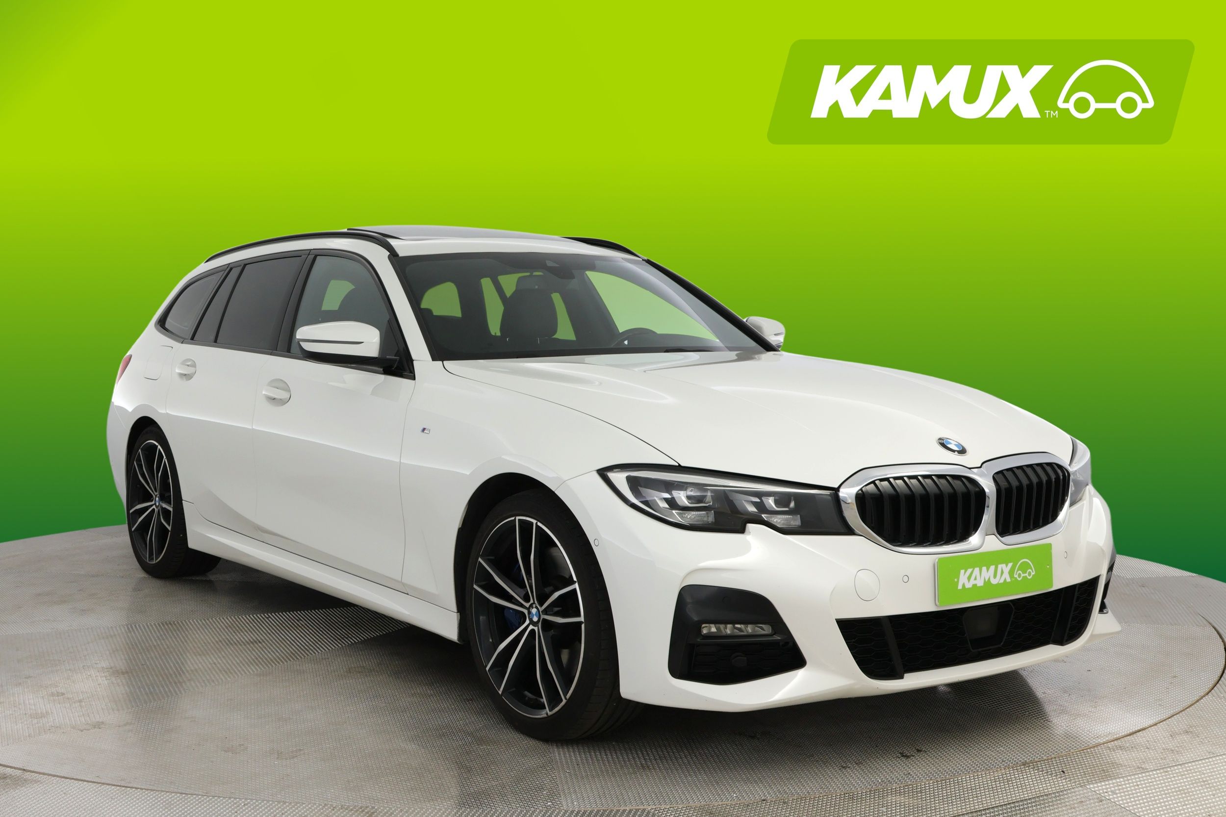 BMW 330 2019
